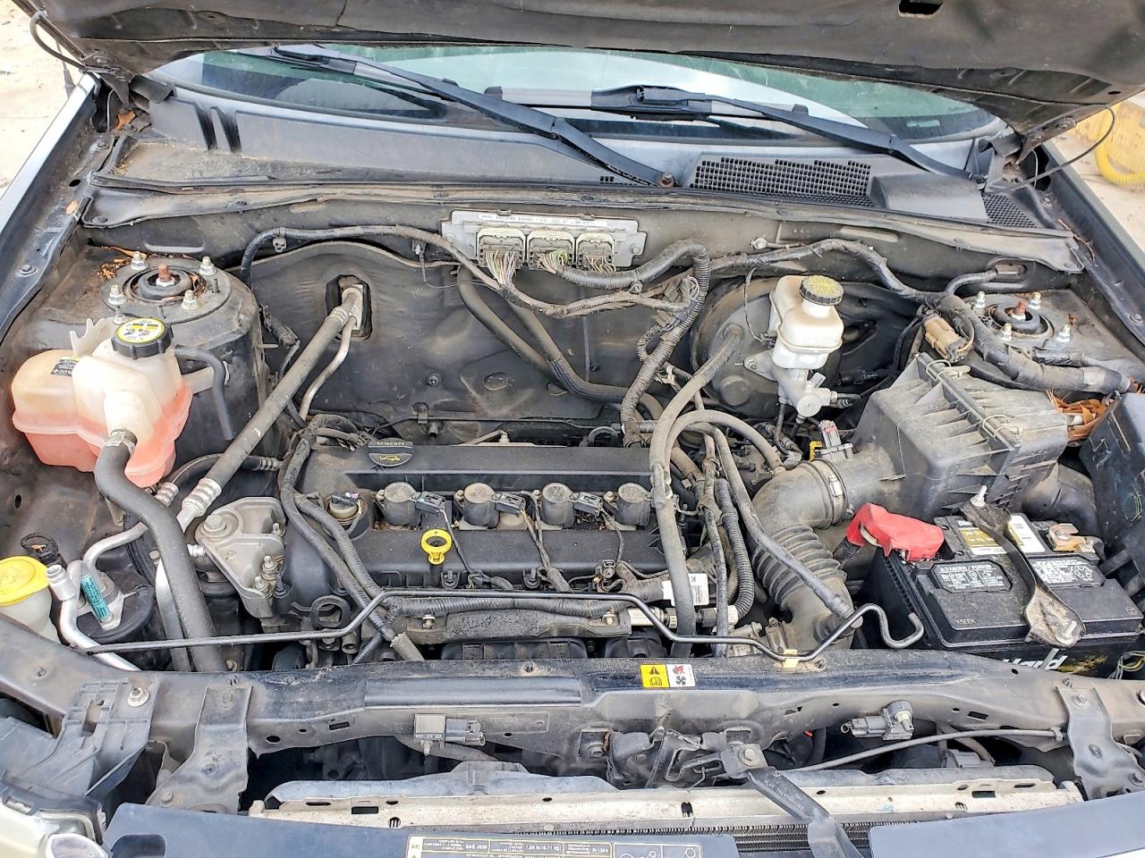 2012 Ford Escape Gray vin: 1FMCU0E72CKC19862