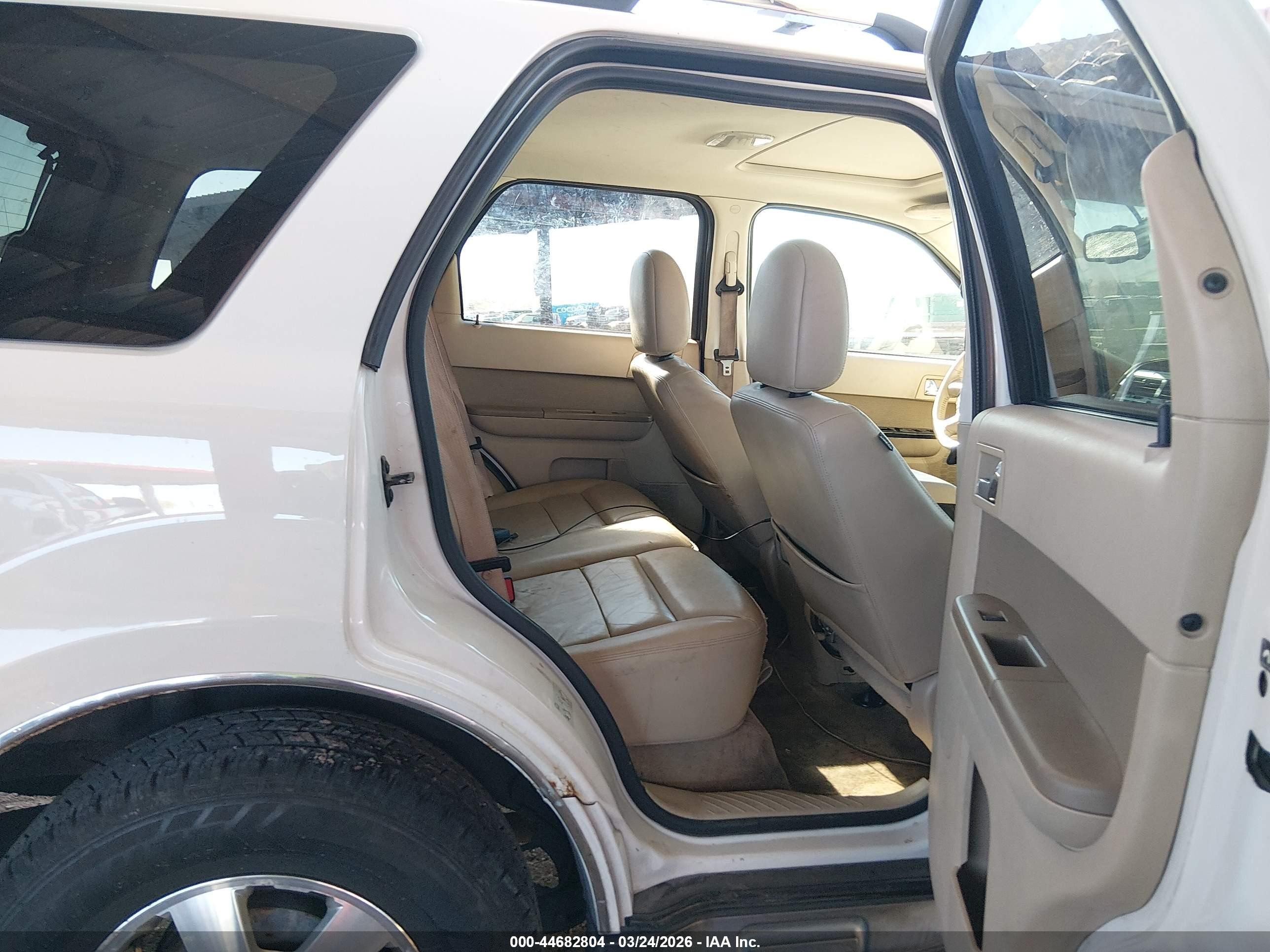 2012 Ford Escape Limited White vin: 1FMCU0E72CKC63845