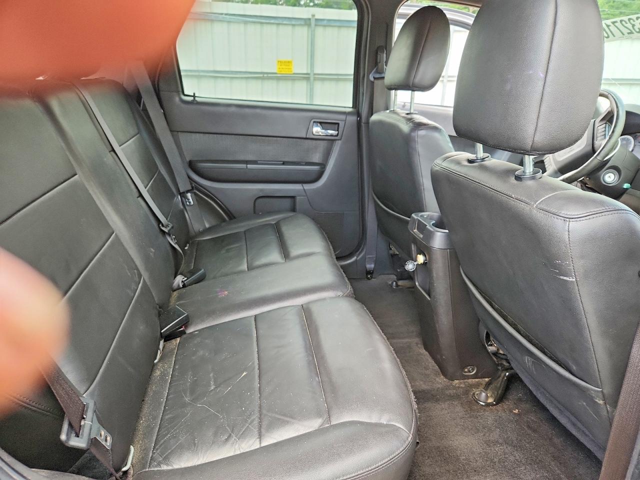 2010 Ford Escape Limited Серый vin: 1FMCU0E73AKA32367