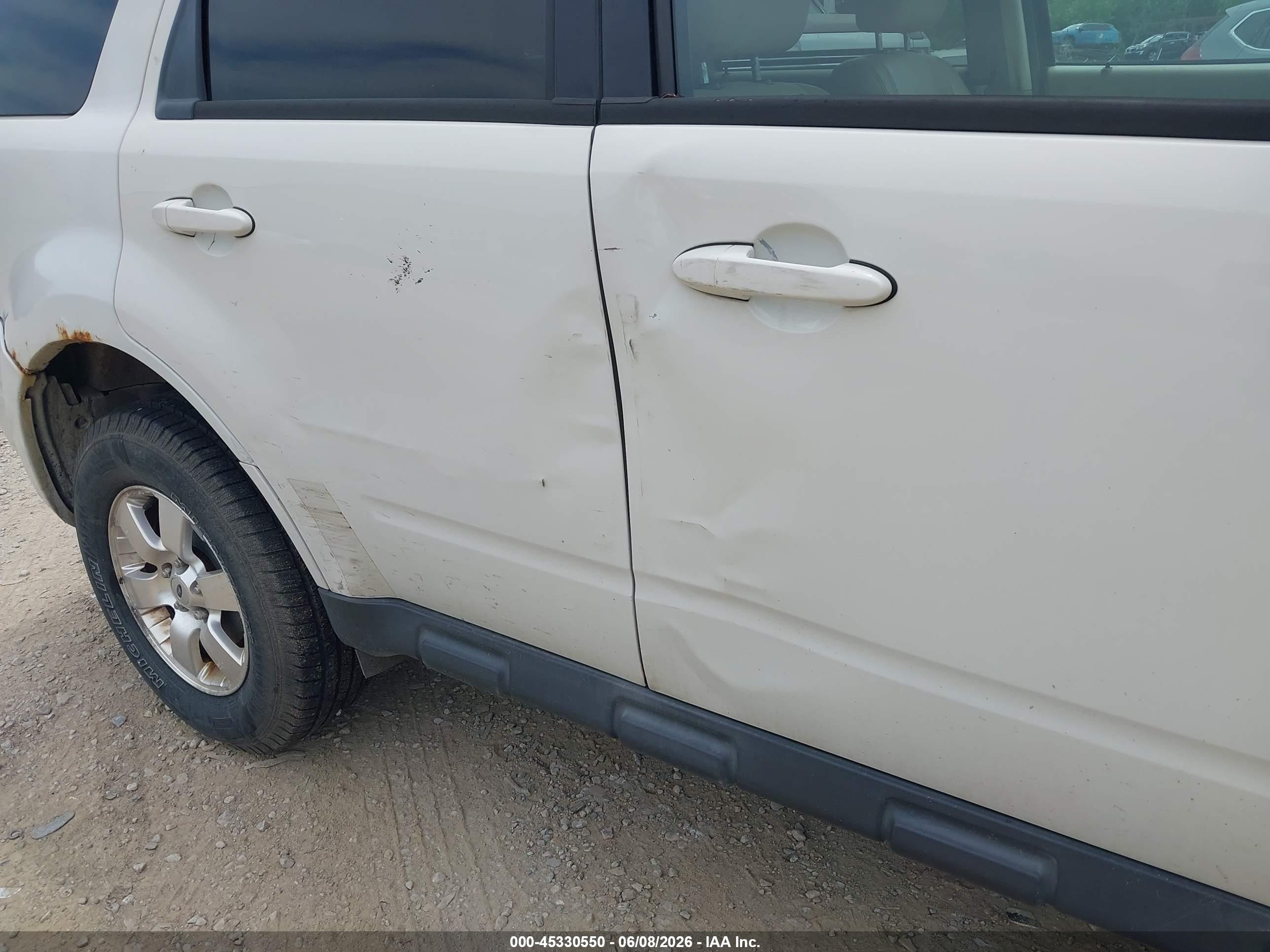 2011 Ford Escape Limited White vin: 1FMCU0E73BKB02497