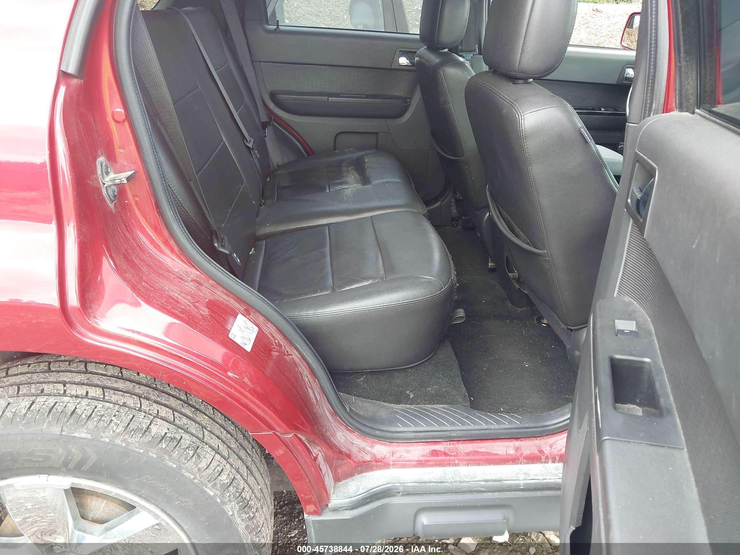 2012 Ford Escape Limited Красный vin: 1FMCU0E73CKC41725