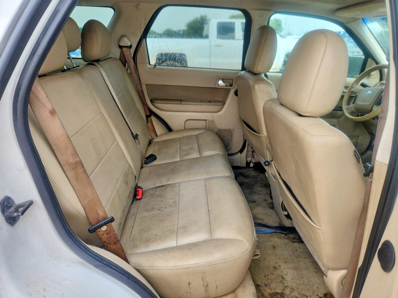 2011 Ford Escape Limited White vin: 1FMCU0E75BKA63363