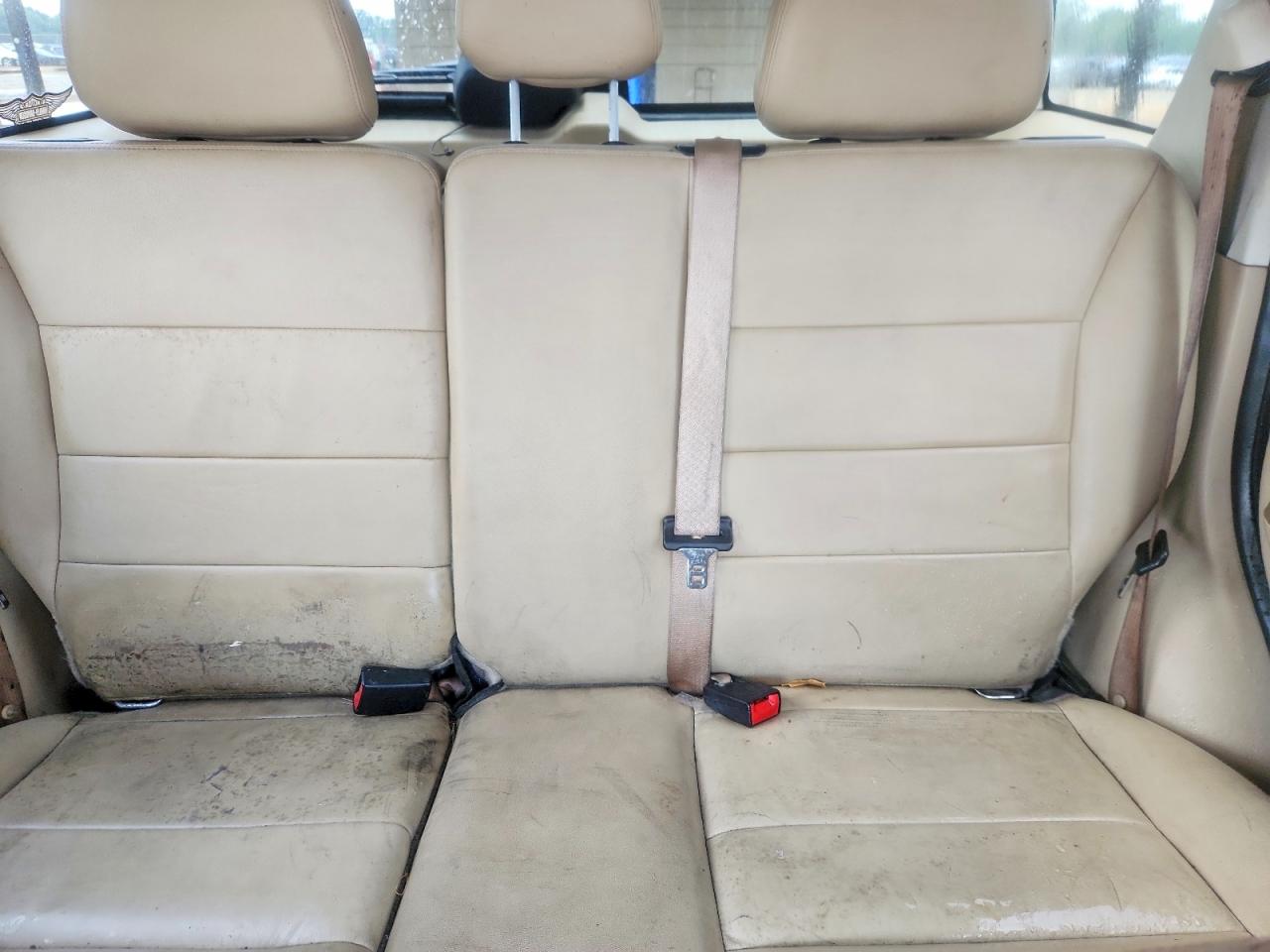 2011 Ford Escape Limited White vin: 1FMCU0E75BKA63363