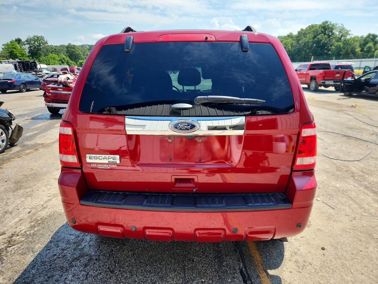2011 Ford Escape Limited Red vin: 1FMCU0E75BKB33427