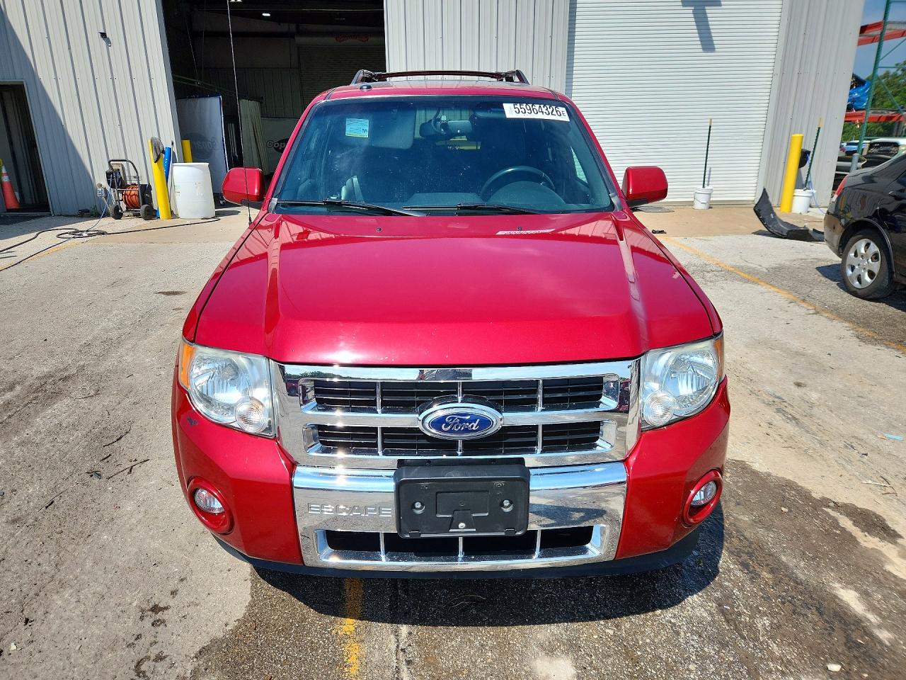 2011 Ford Escape Limited Red vin: 1FMCU0E75BKB33427