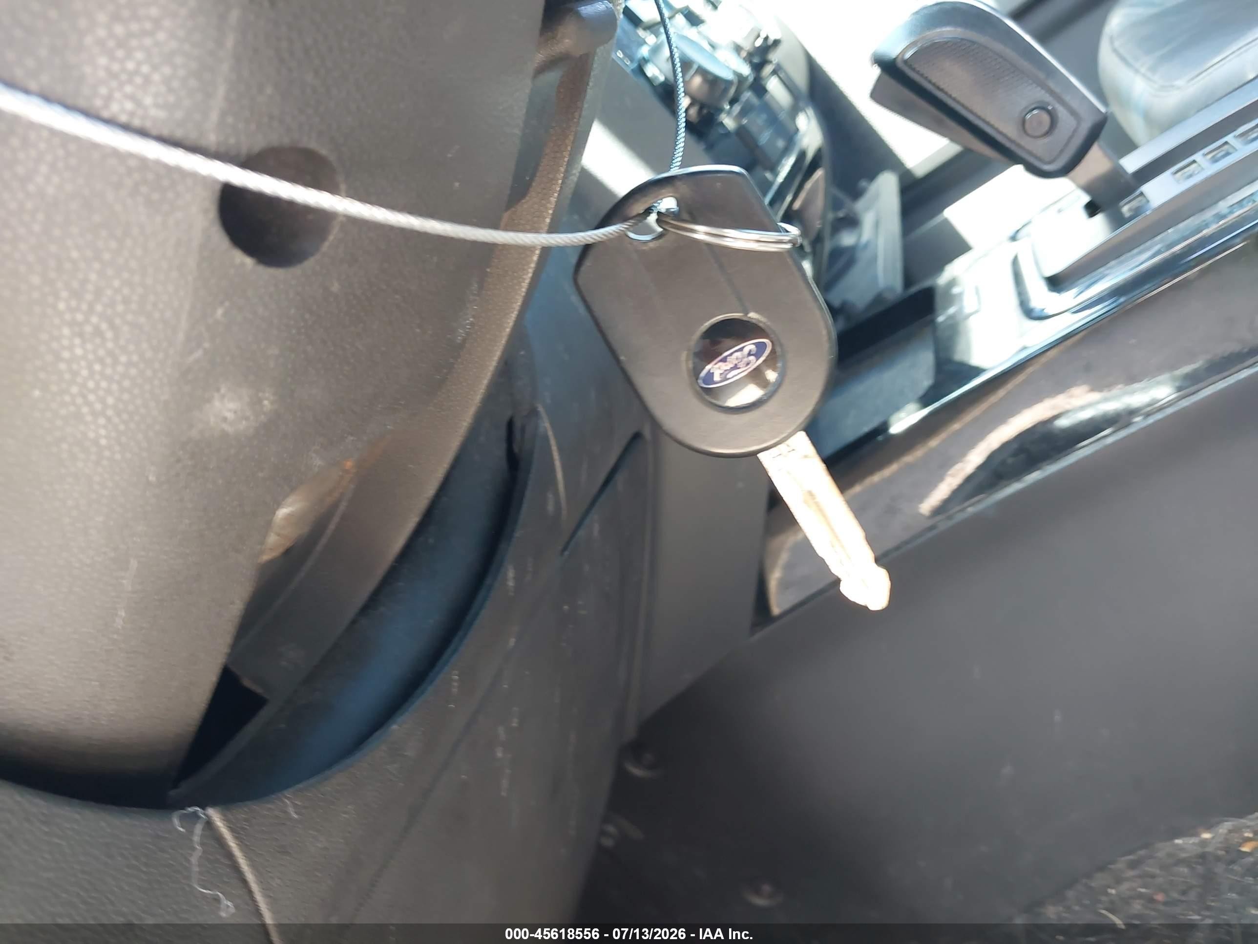 2011 Ford Escape Limited White vin: 1FMCU0E75BKB81848