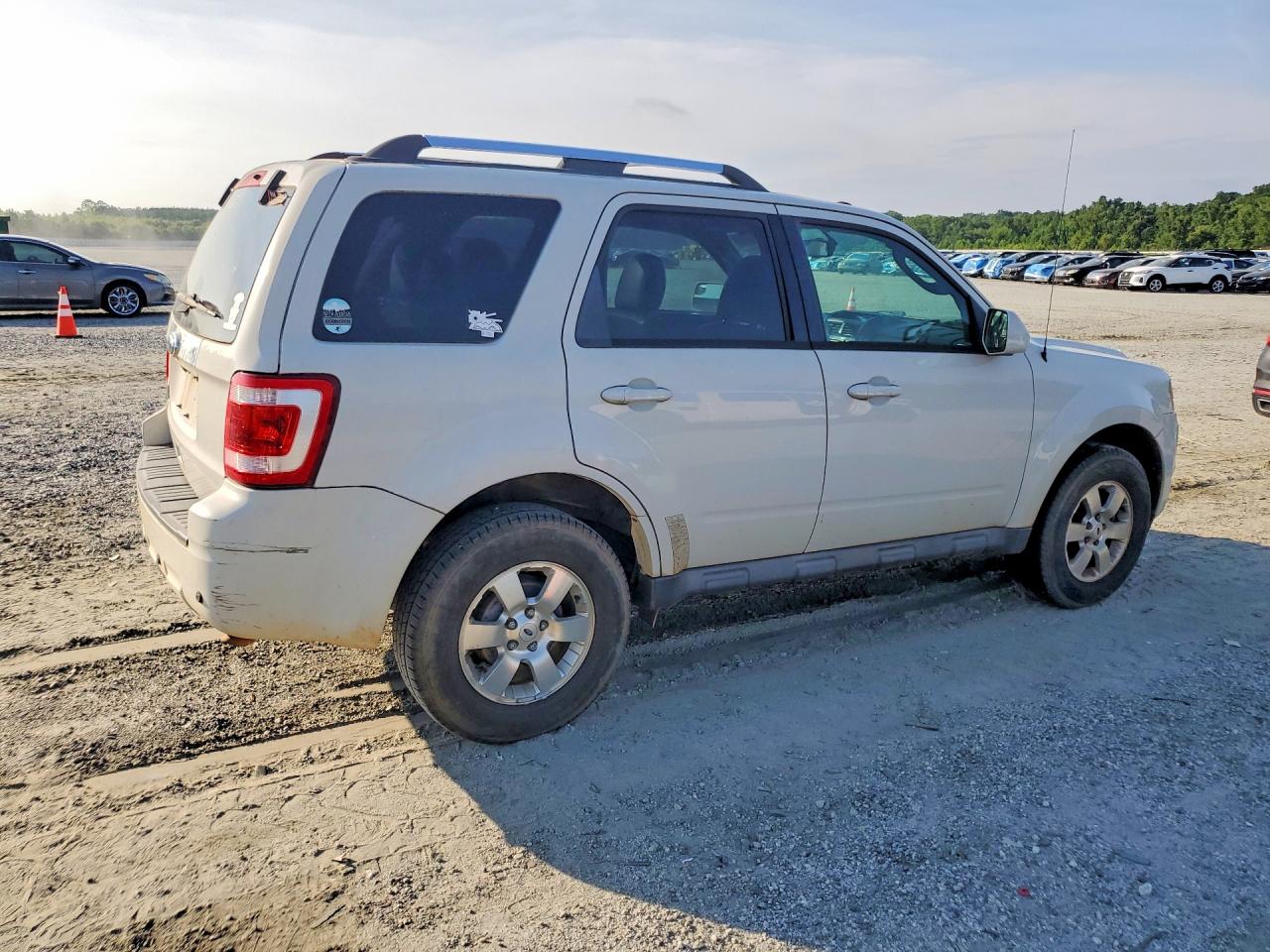 2012 Ford Escape Limited White vin: 1FMCU0E75CKA97109