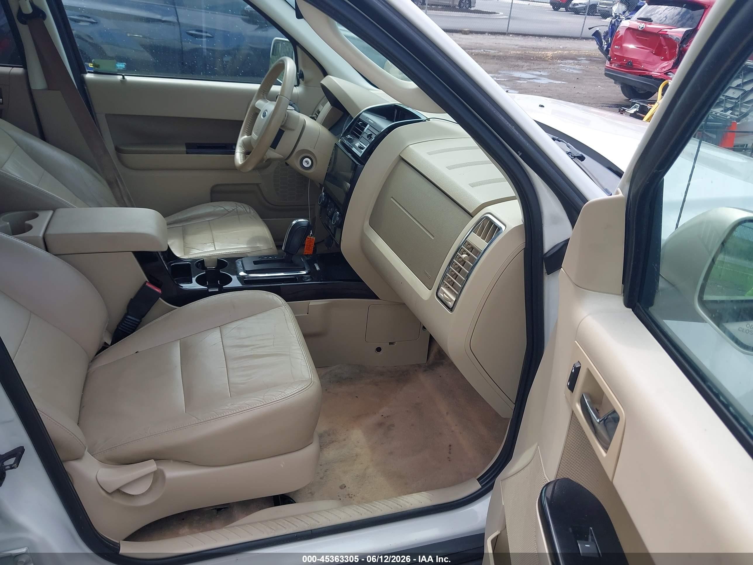 2012 Ford Escape Limited White vin: 1FMCU0E75CKC01484