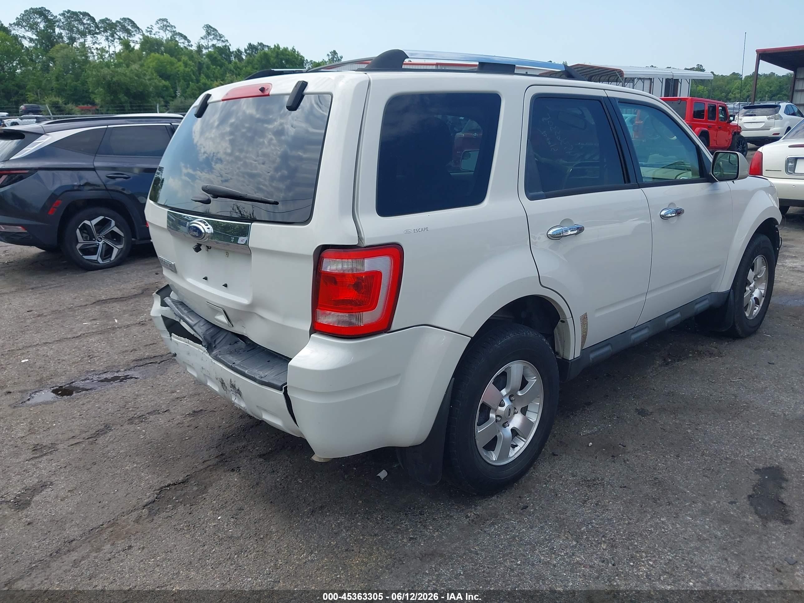 2012 Ford Escape Limited White vin: 1FMCU0E75CKC01484