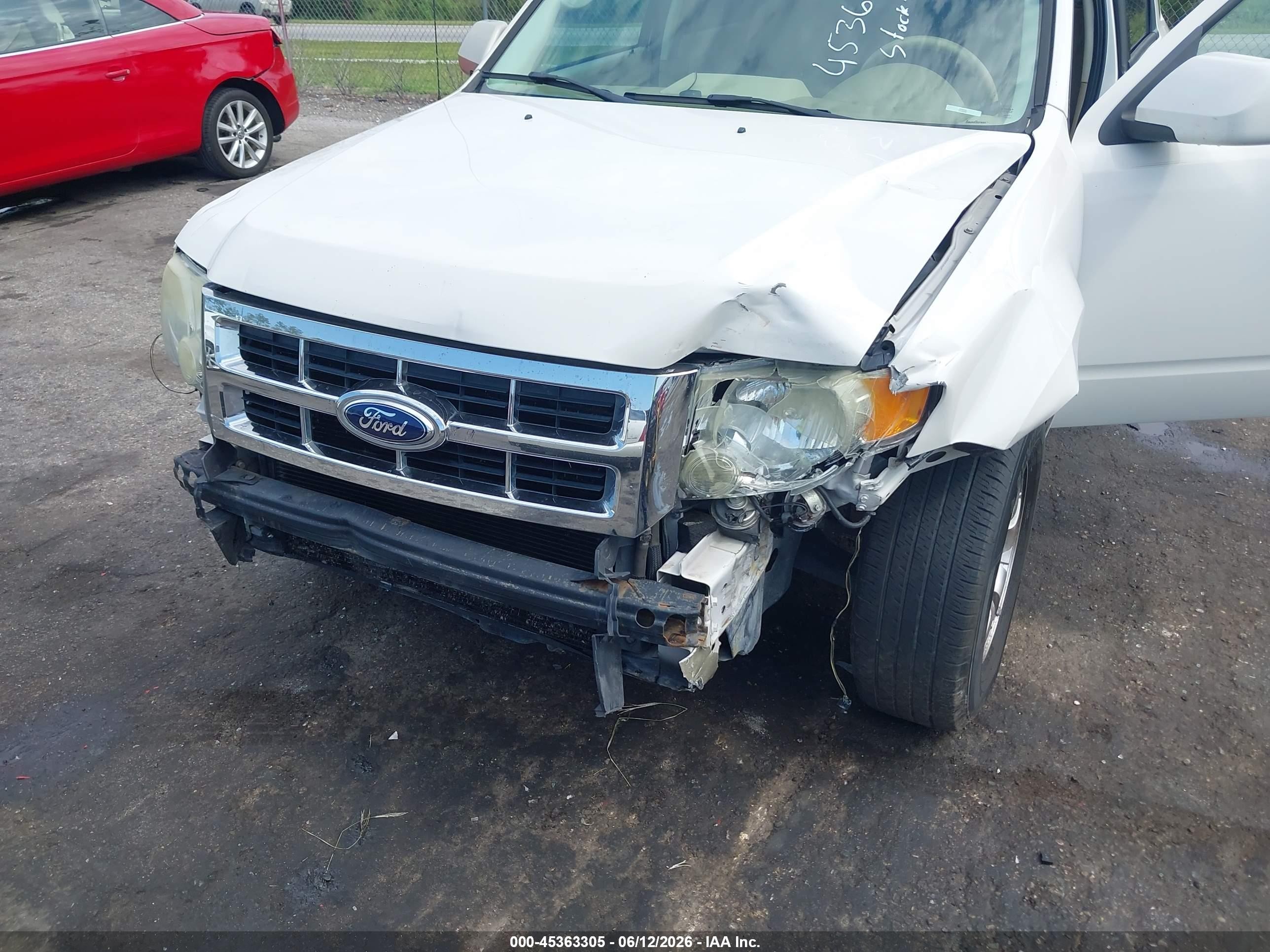 2012 Ford Escape Limited White vin: 1FMCU0E75CKC01484