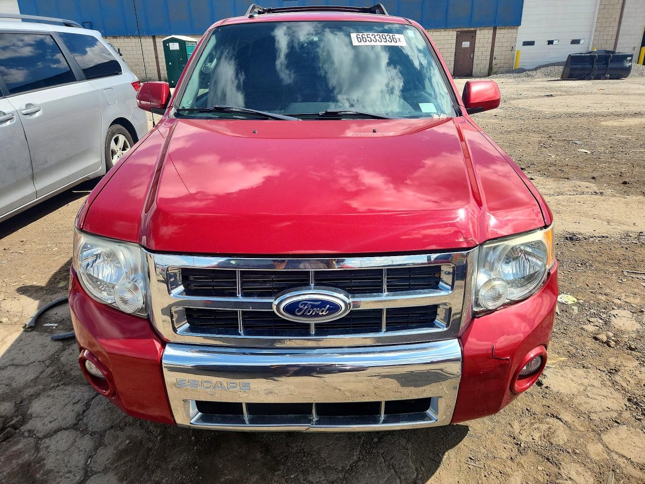 2010 Ford Escape Limited Red vin: 1FMCU0E77AKC95199