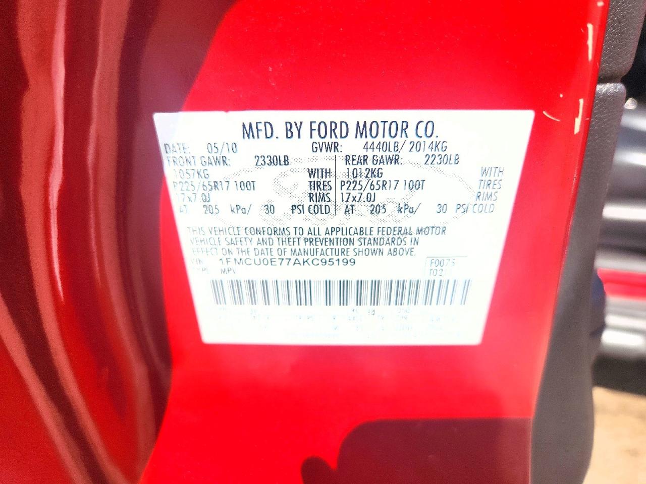 2010 Ford Escape Limited Red vin: 1FMCU0E77AKC95199