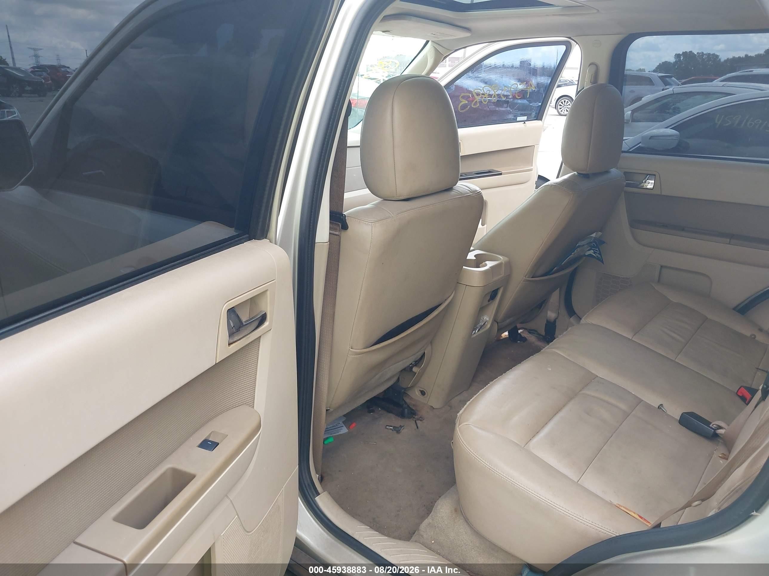 2011 Ford Escape Limited Champagne vin: 1FMCU0E77BKA97546
