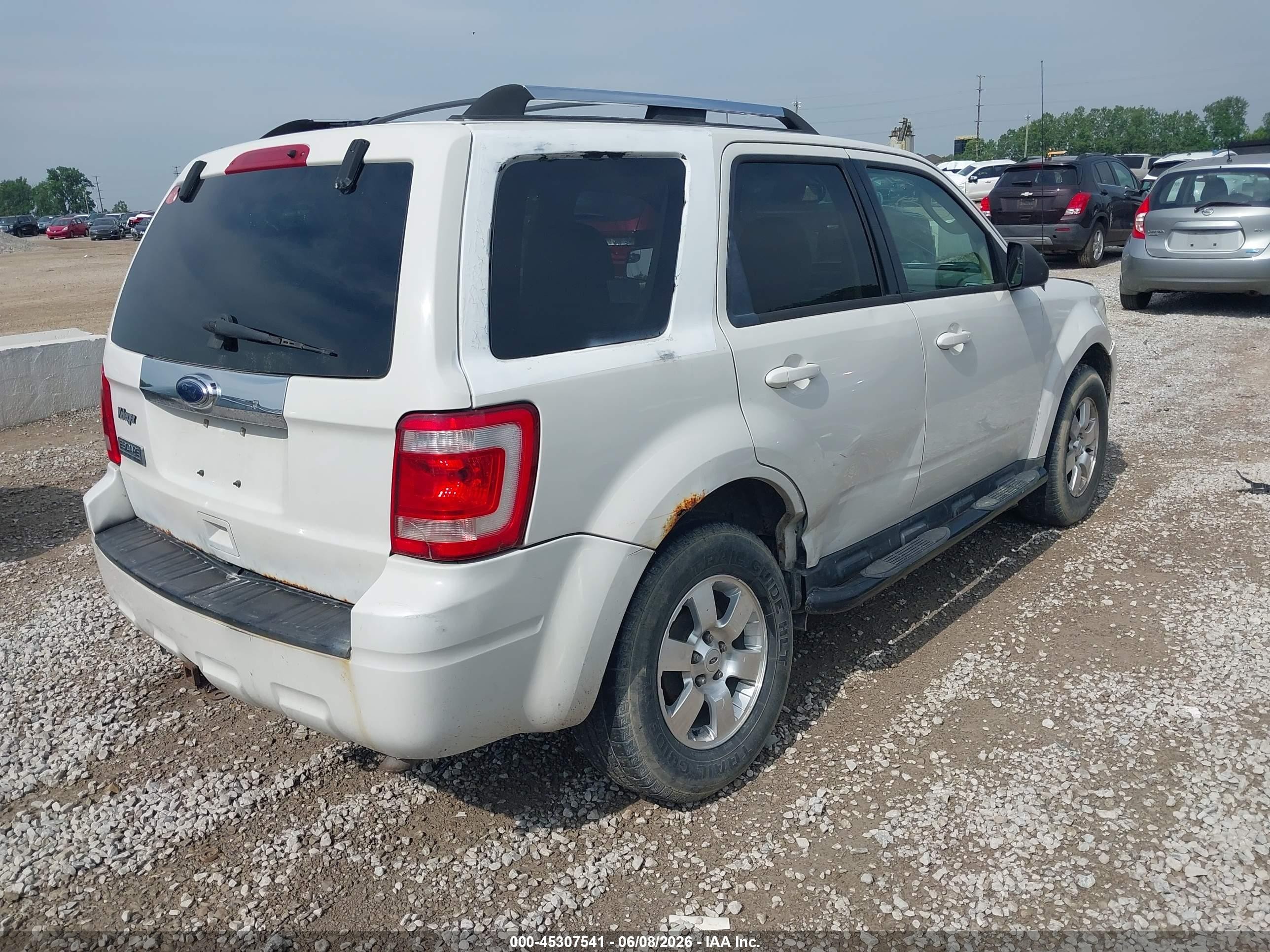 2011 Ford Escape Limited White vin: 1FMCU0E78BKA32298