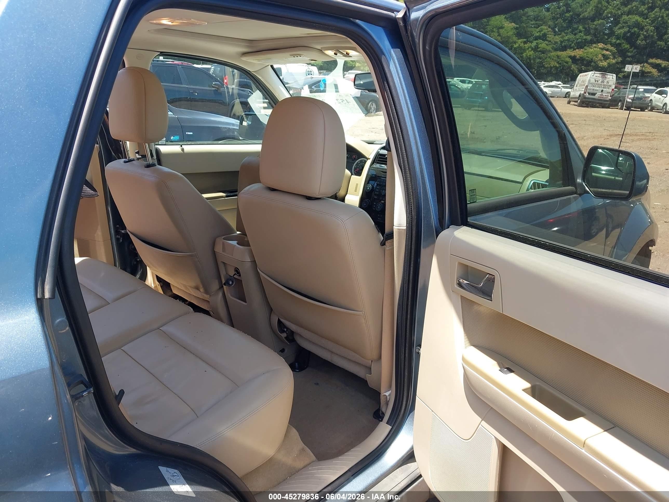 2011 Ford Escape Limited Blue vin: 1FMCU0E78BKB33132