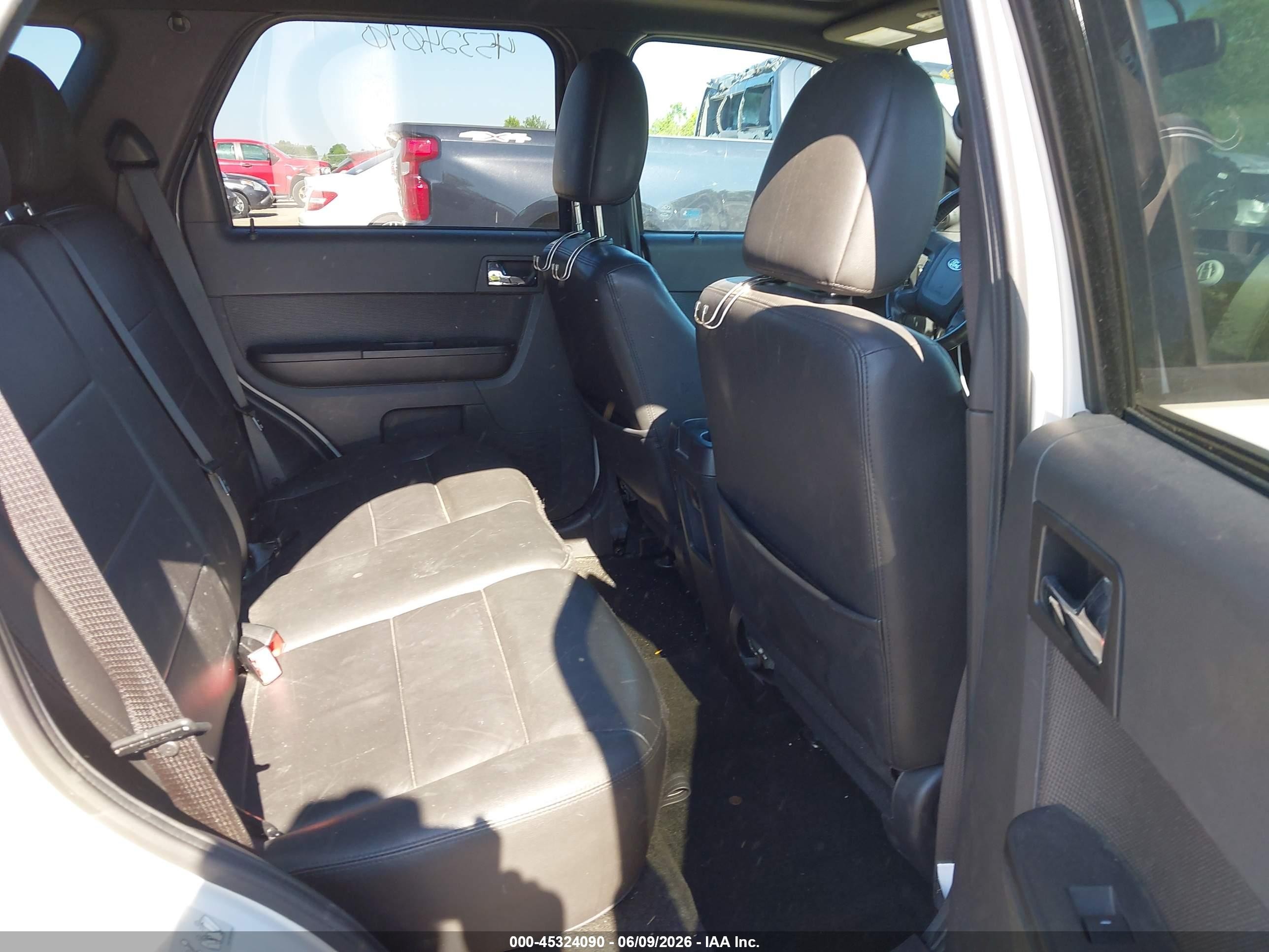 2012 Ford Escape Limited White vin: 1FMCU0E78CKC16027