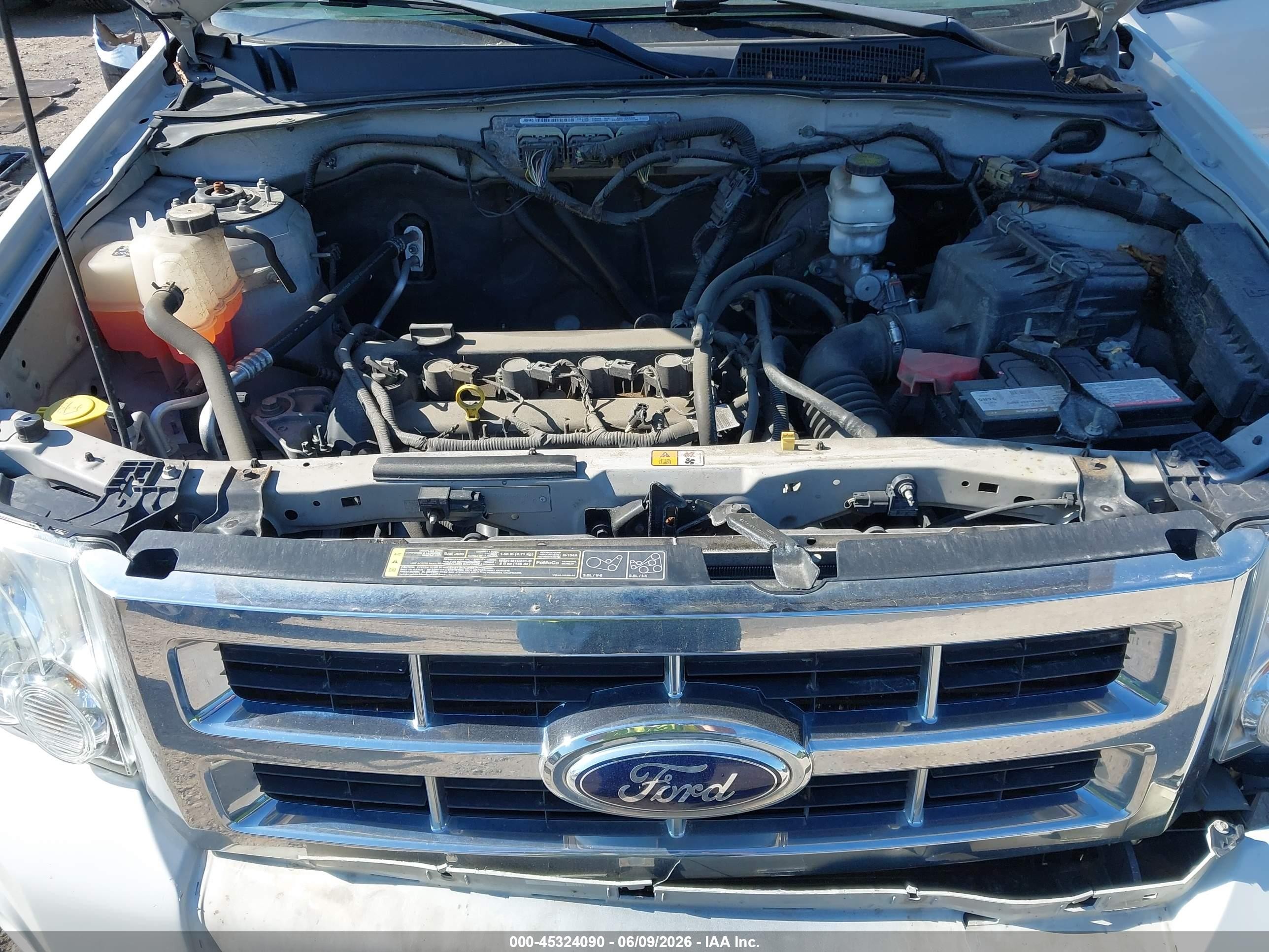2012 Ford Escape Limited White vin: 1FMCU0E78CKC16027