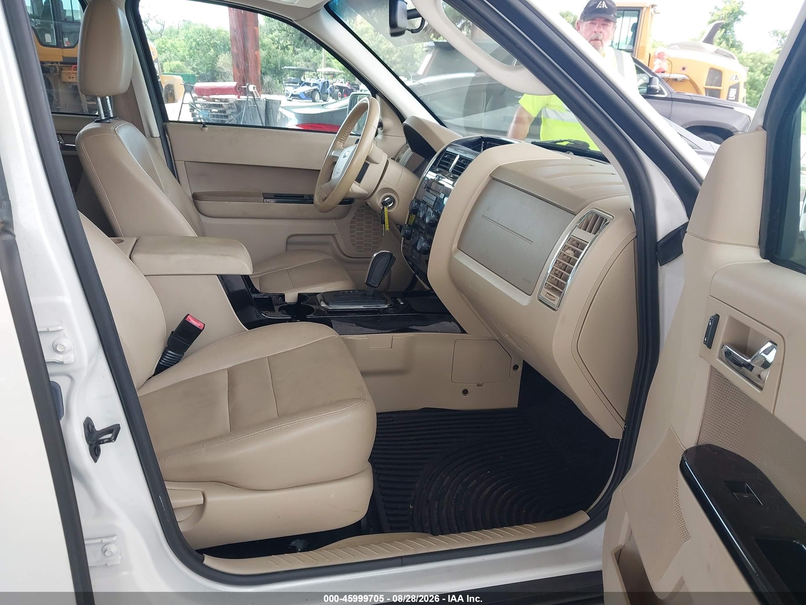 2012 Ford Escape Limited White vin: 1FMCU0E79CKB00545