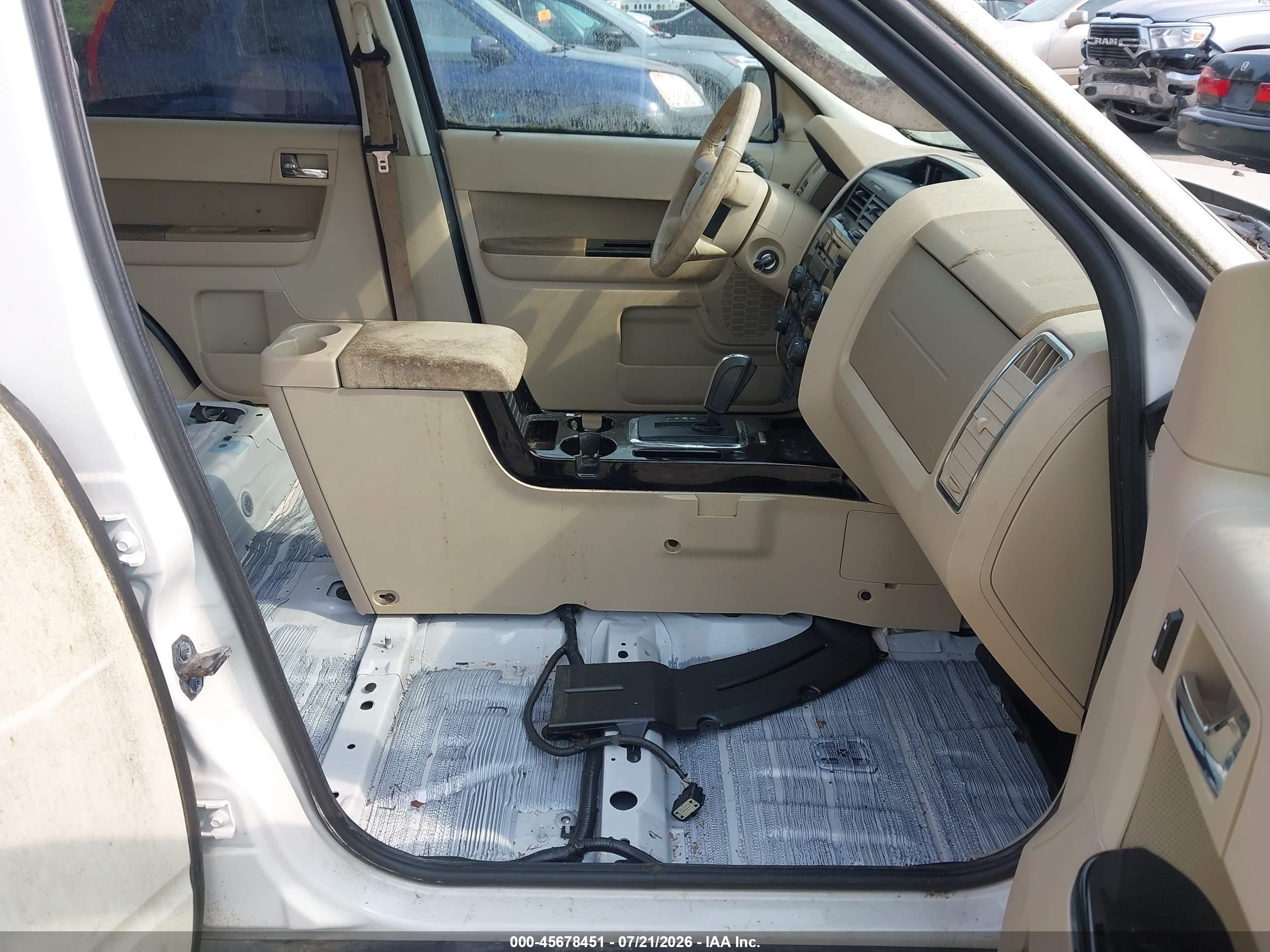 2012 Ford Escape Limited White vin: 1FMCU0E79CKB11836
