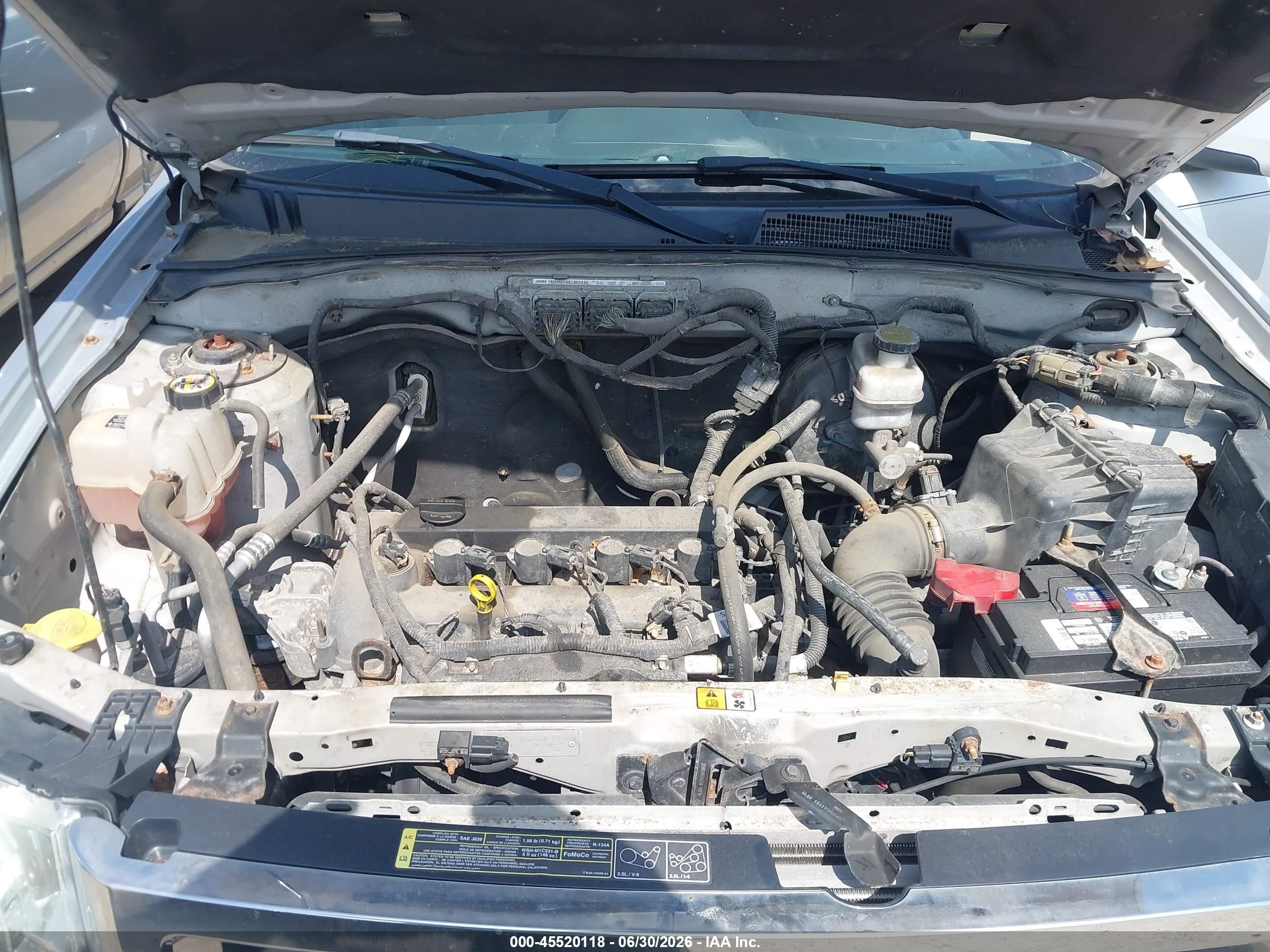 2012 Ford Escape Limited Silver vin: 1FMCU0E79CKB77688