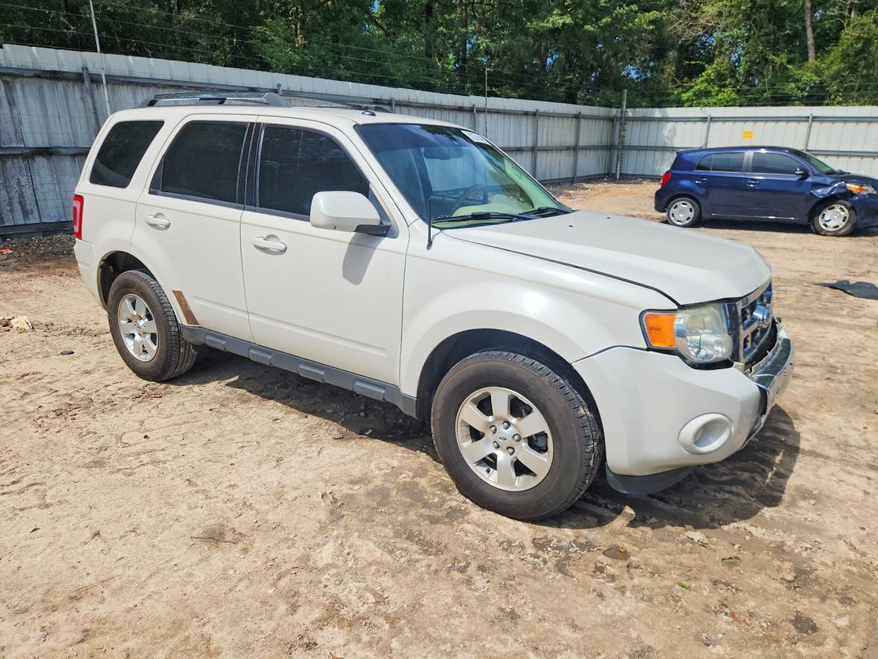 2012 Ford Escape Limited White vin: 1FMCU0E79CKB93633