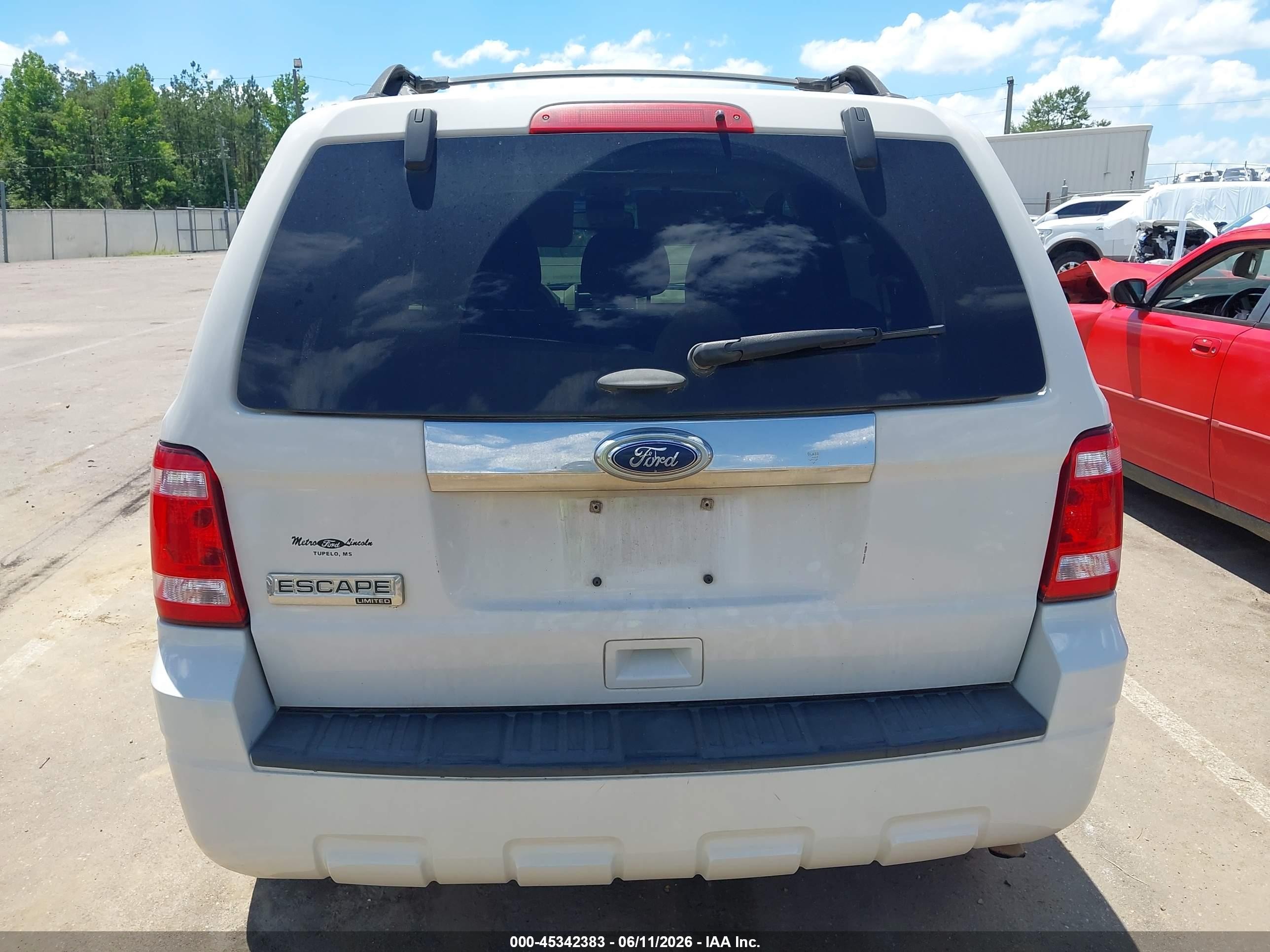 2012 Ford Escape Limited Белый vin: 1FMCU0E79CKC36187