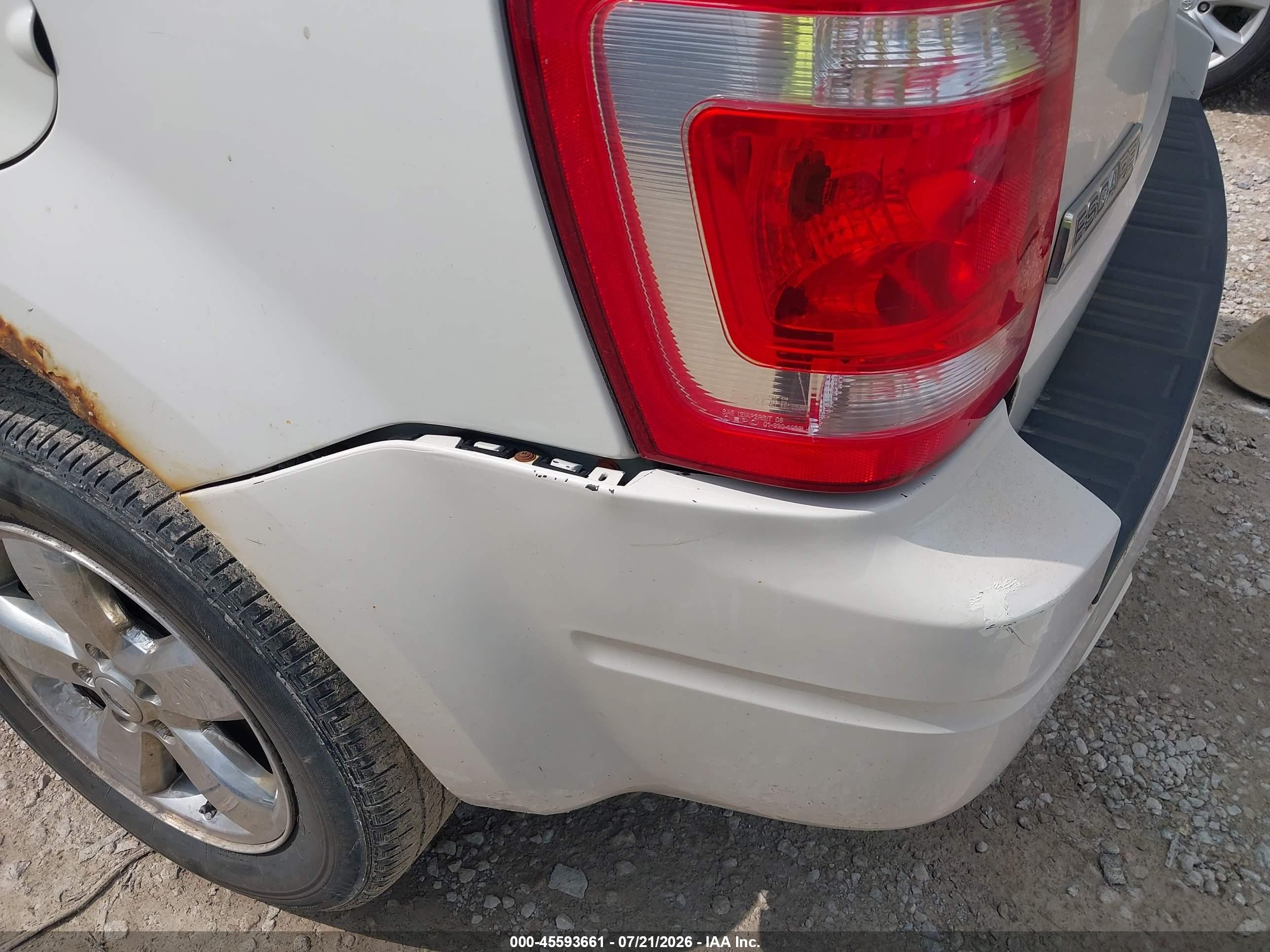 2012 Ford Escape Limited White vin: 1FMCU0E7XCKA13544