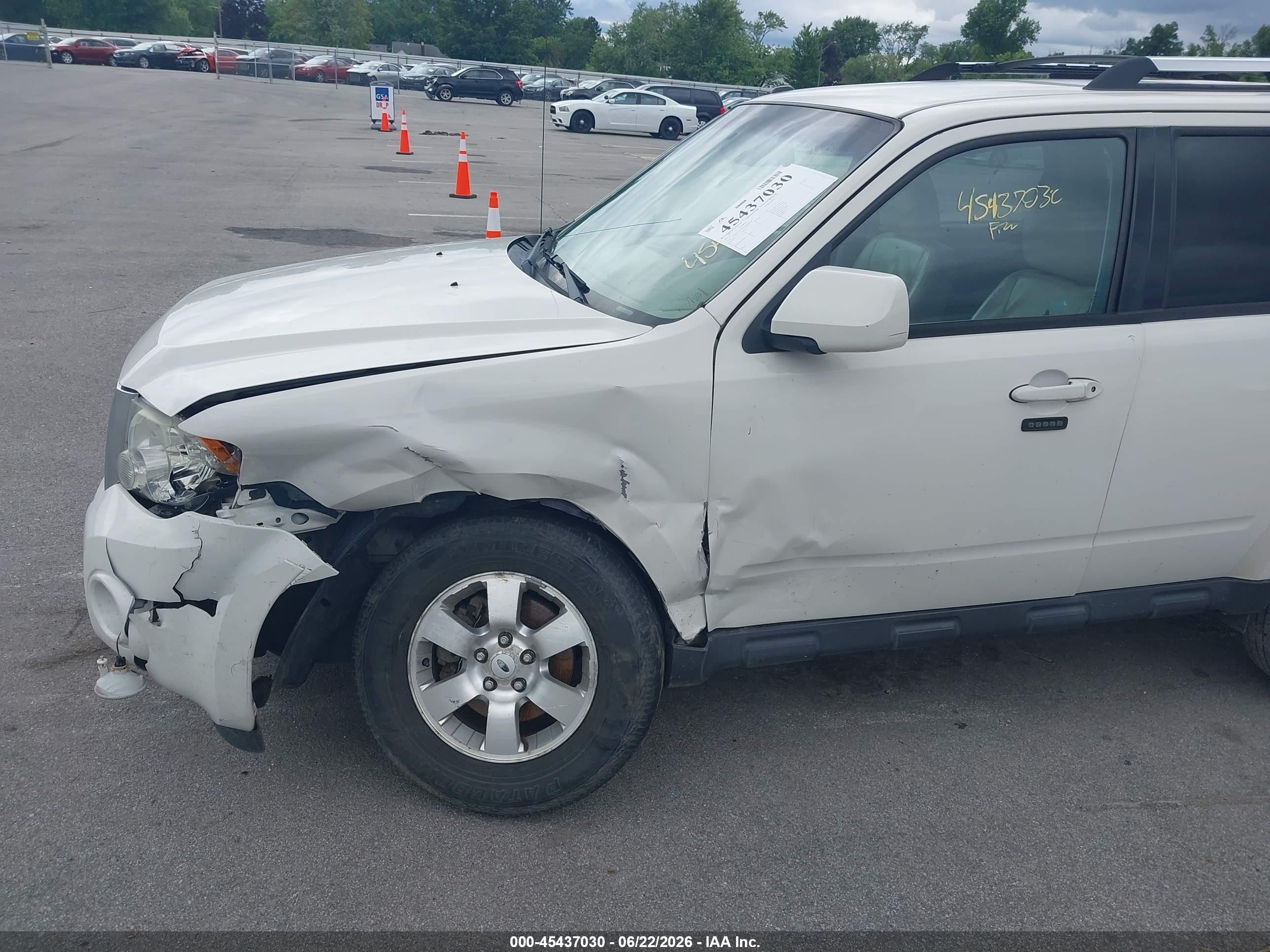2012 Ford Escape Limited White vin: 1FMCU0E7XCKB06581