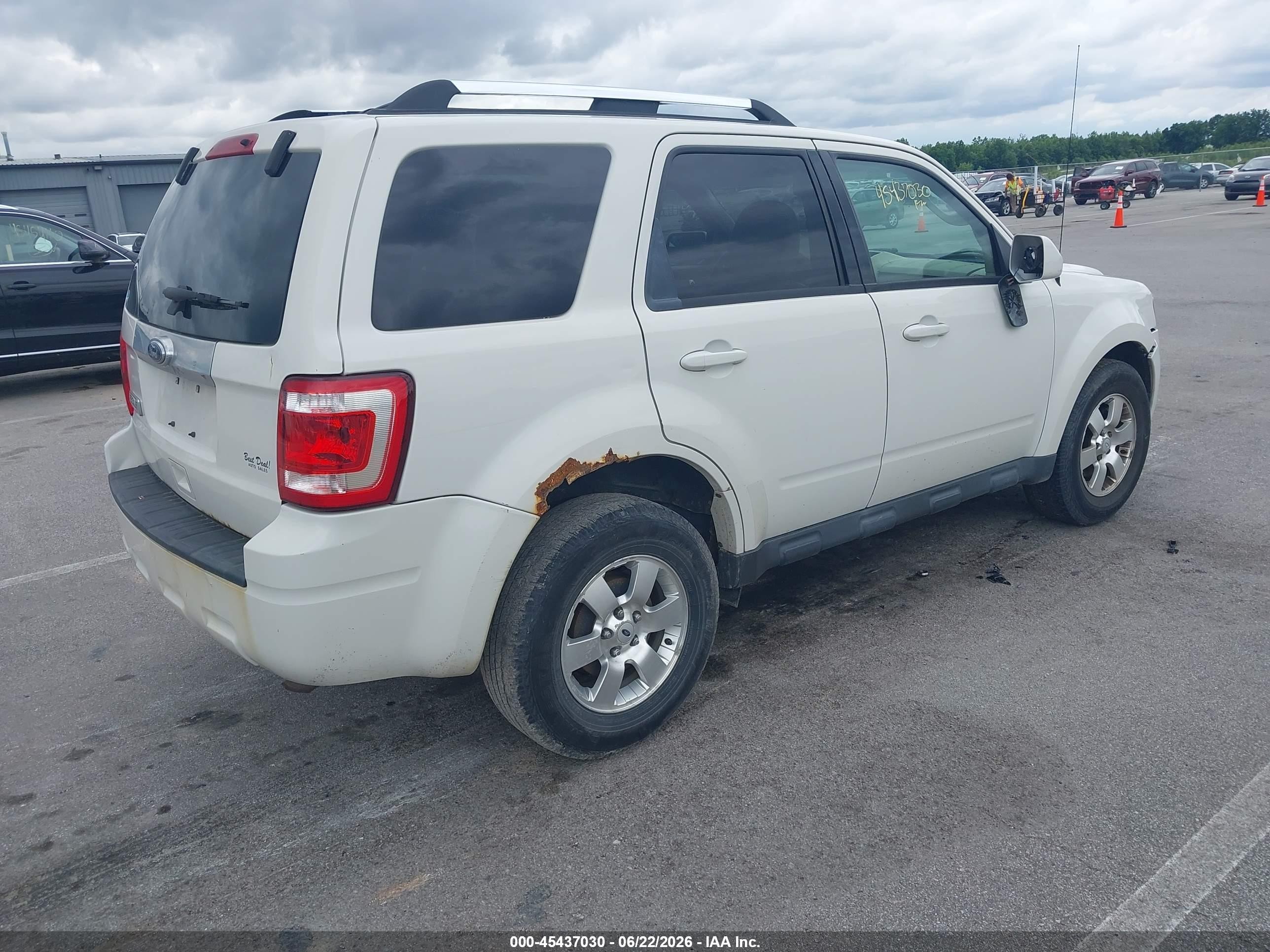 2012 Ford Escape Limited White vin: 1FMCU0E7XCKB06581