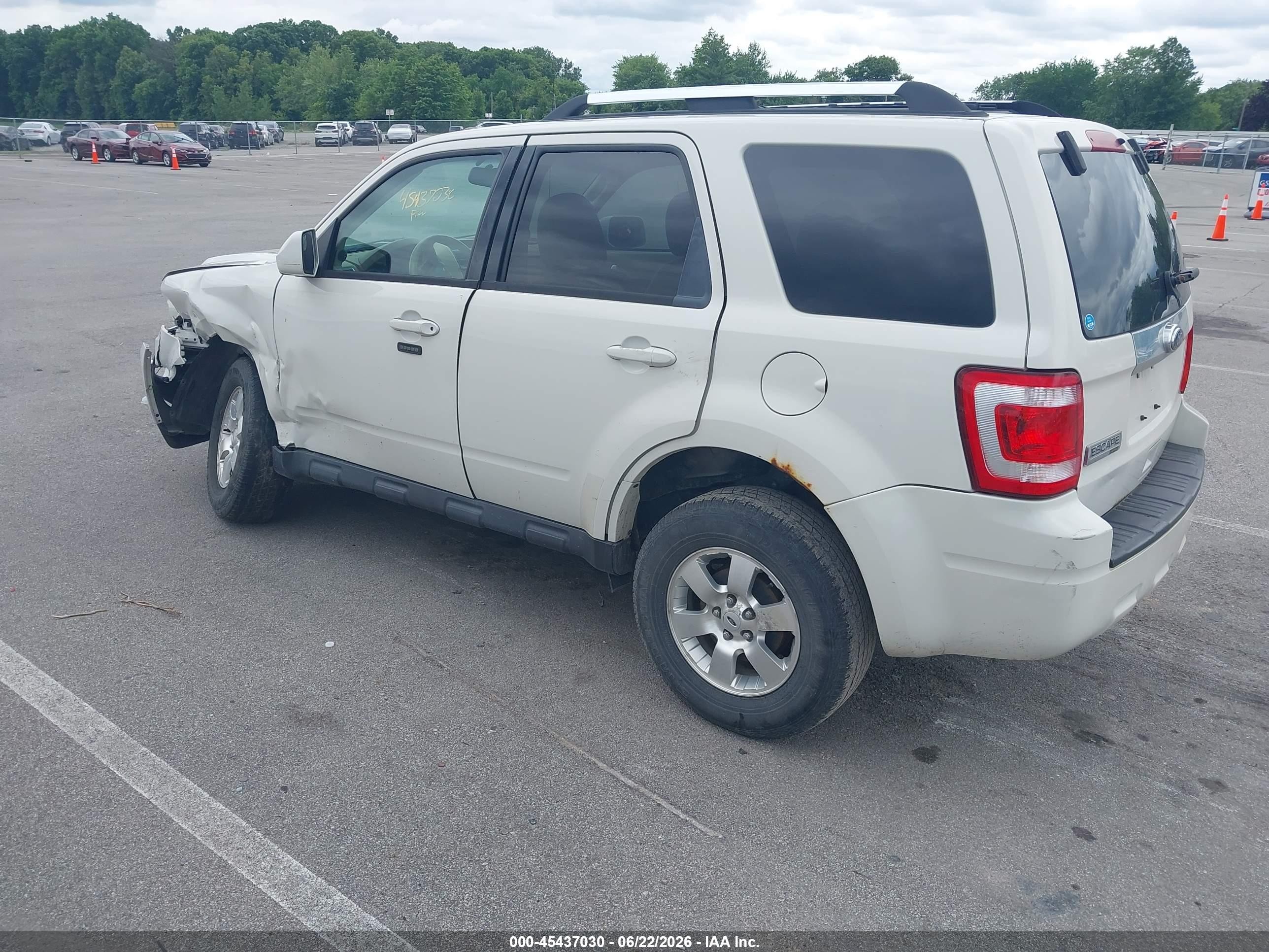 2012 Ford Escape Limited White vin: 1FMCU0E7XCKB06581
