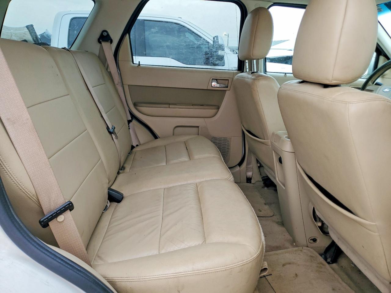 2010 Ford Escape Limited Кремовый vin: 1FMCU0EG0AKA54763
