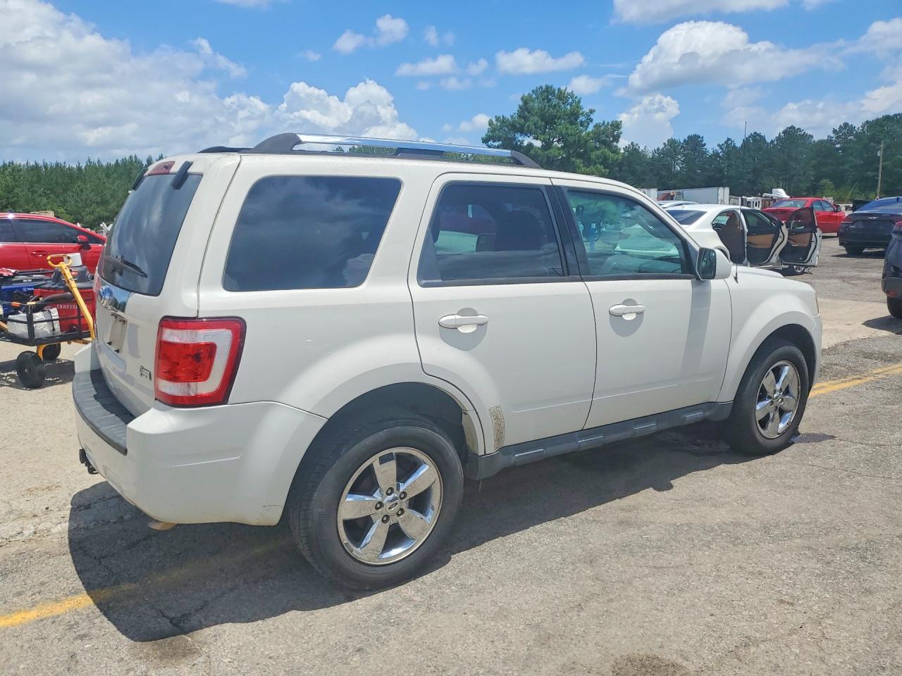 2010 Ford Escape Limited White vin: 1FMCU0EG0AKA55718
