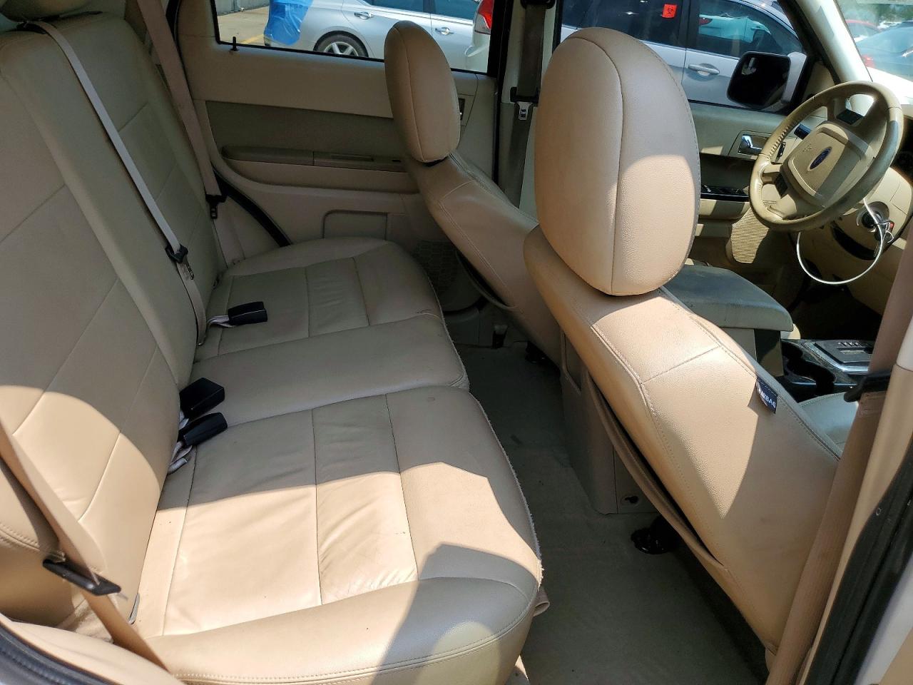 2011 Ford Escape Limited White vin: 1FMCU0EG0BKB83197