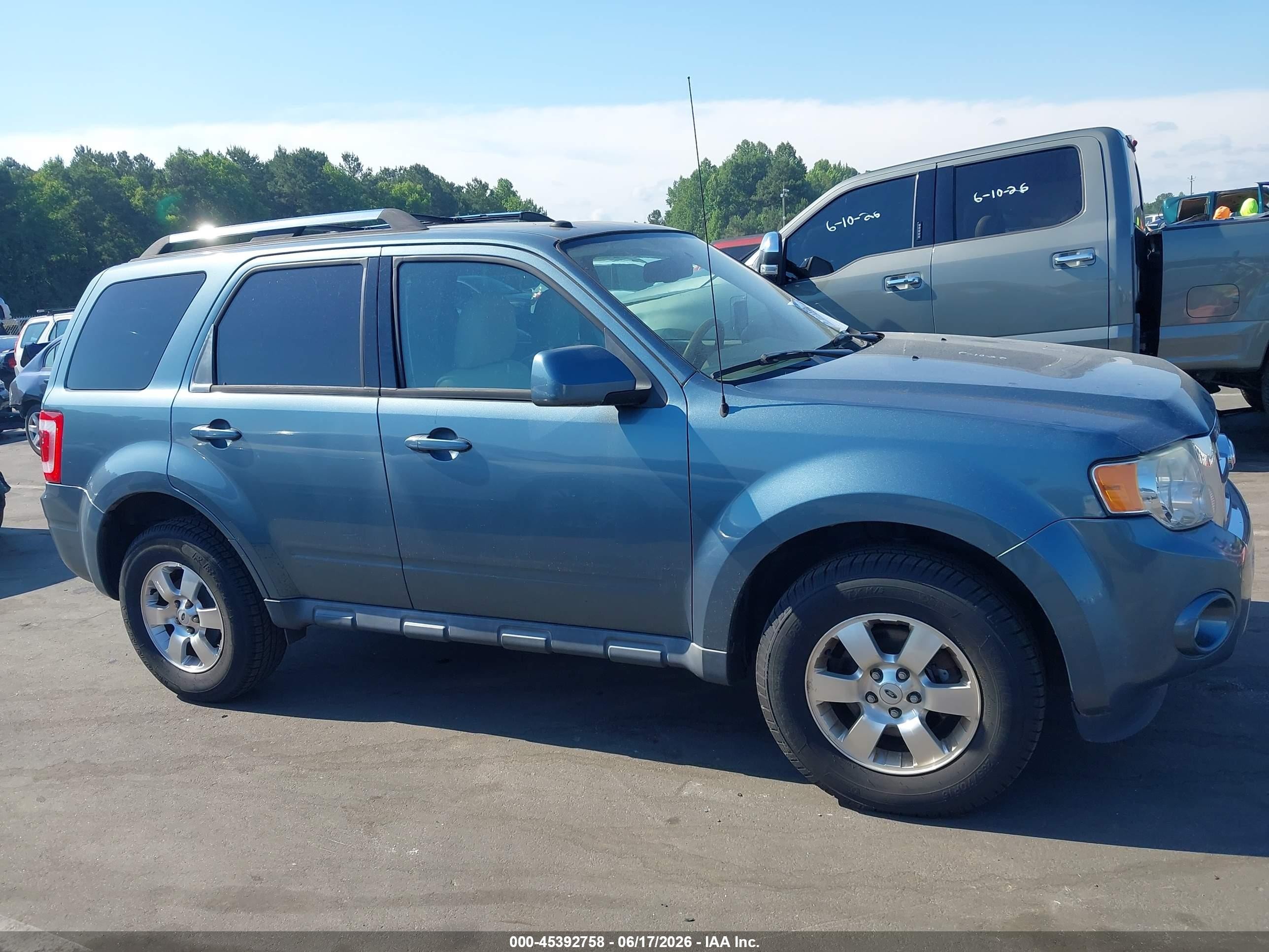 2012 Ford Escape Limited Blue vin: 1FMCU0EG0CKA71369