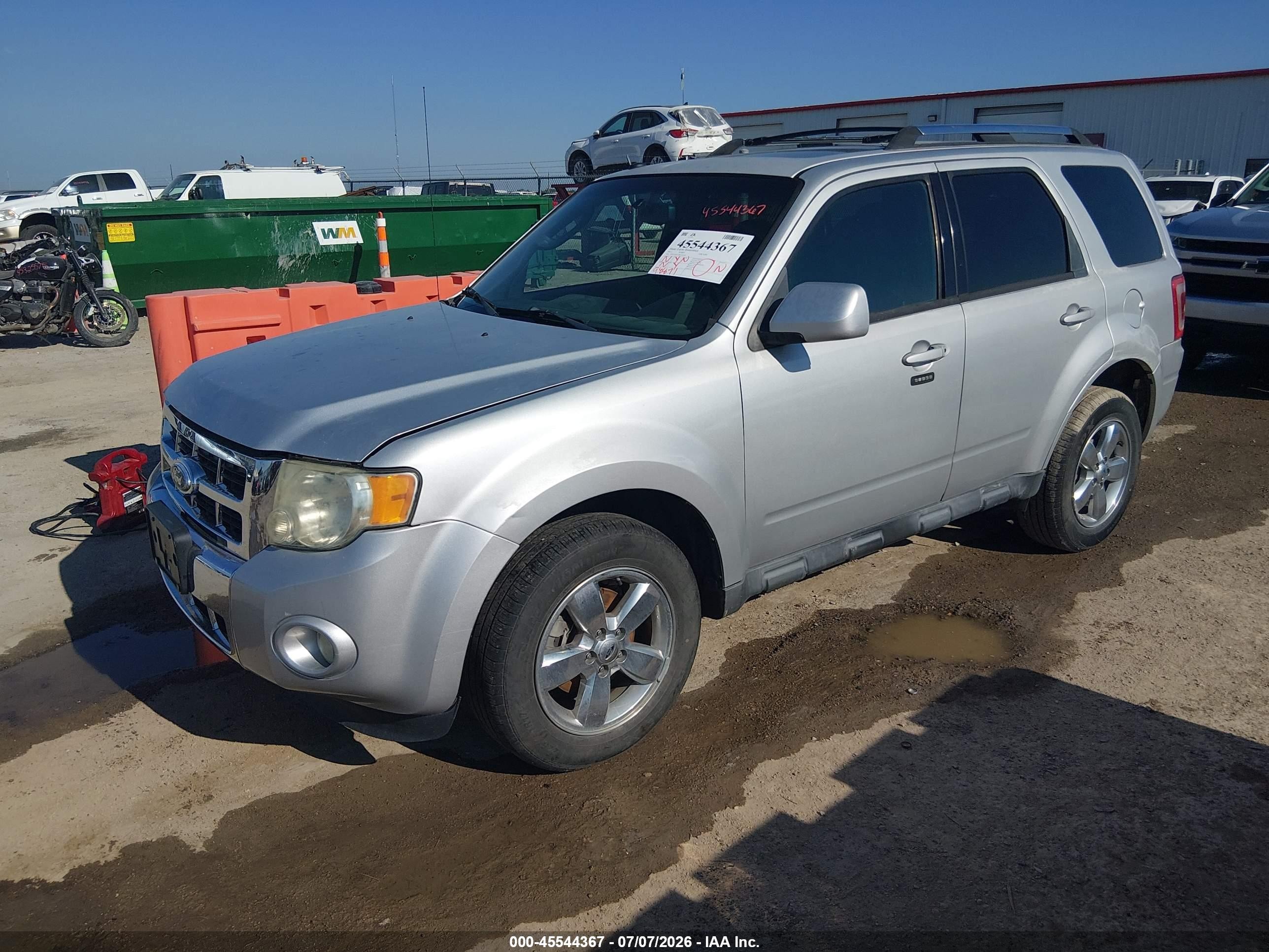 2011 Ford Escape Limited Серебряный vin: 1FMCU0EG1BKA56149