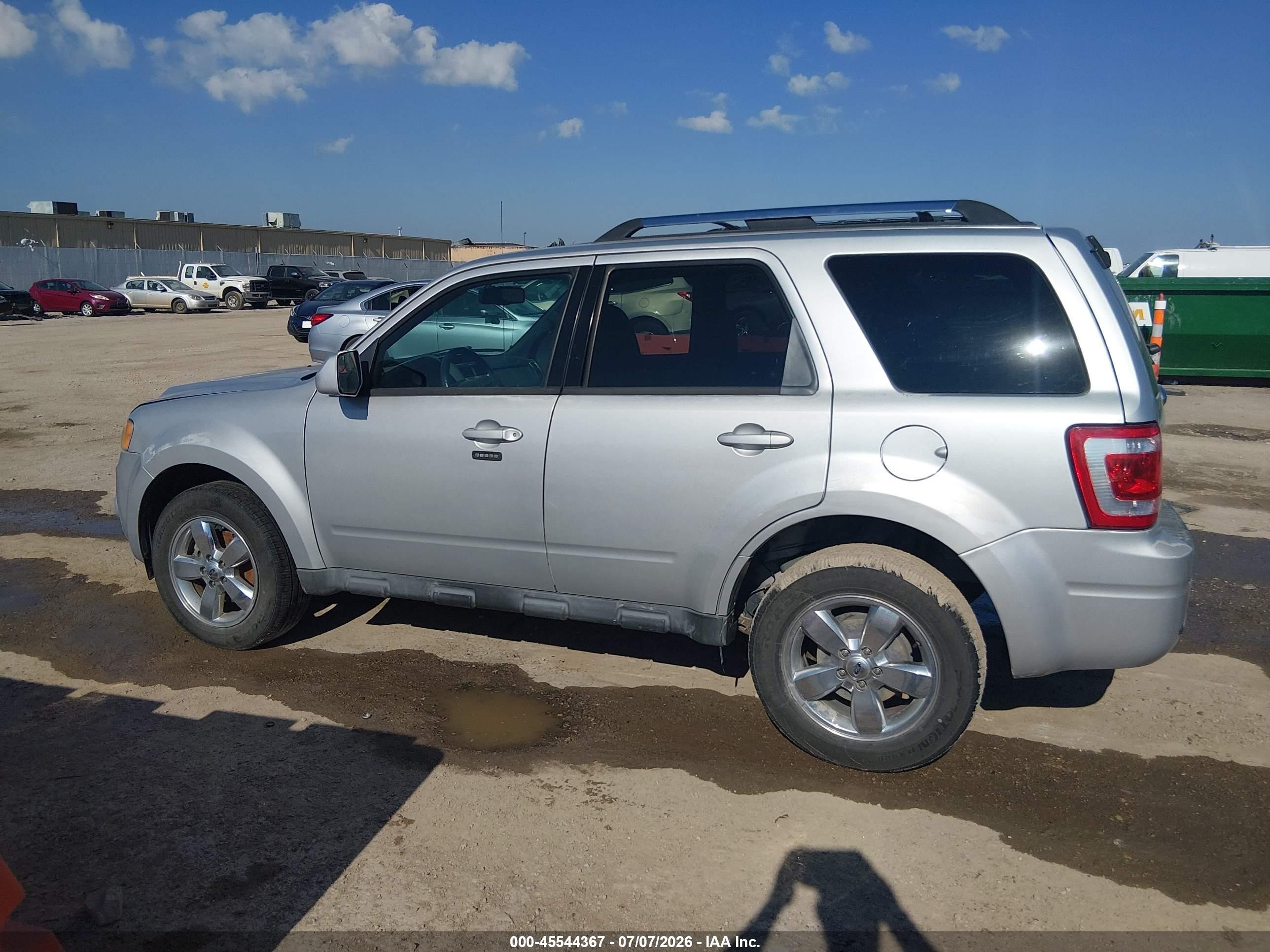 2011 Ford Escape Limited Серебряный vin: 1FMCU0EG1BKA56149