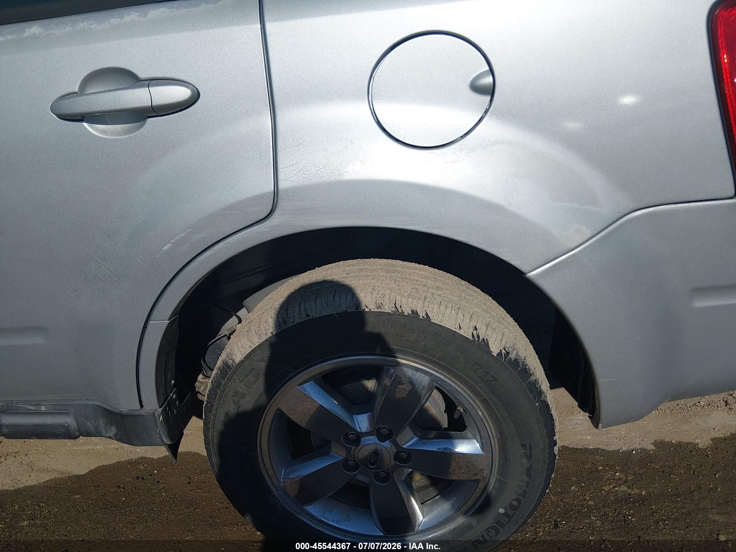 2011 Ford Escape Limited Серебряный vin: 1FMCU0EG1BKA56149