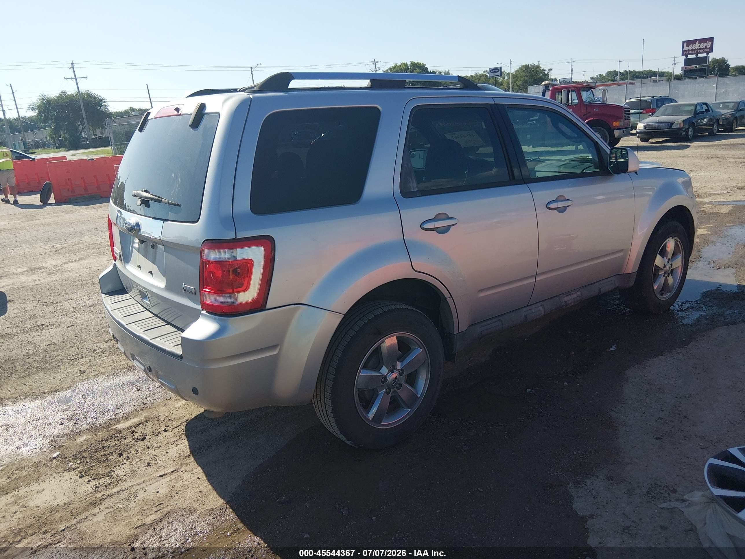2011 Ford Escape Limited Серебряный vin: 1FMCU0EG1BKA56149