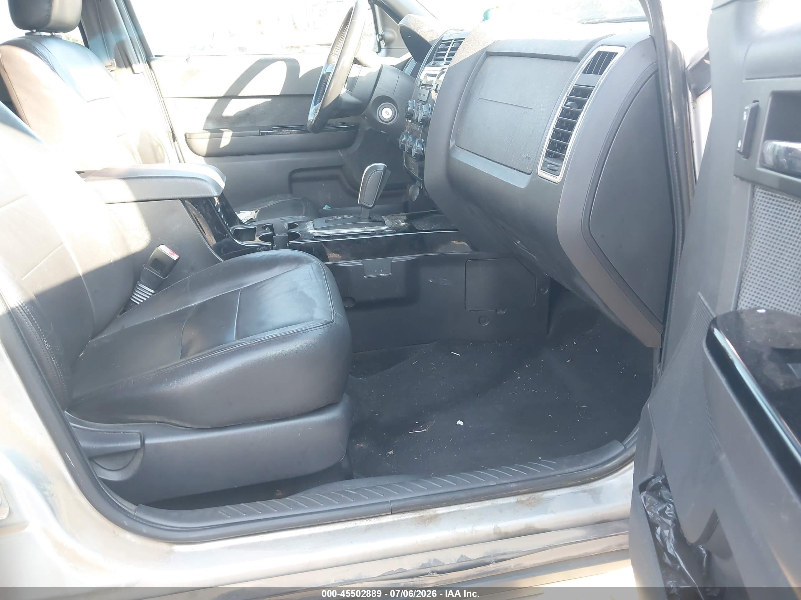 2011 Ford Escape Limited Silver vin: 1FMCU0EG1BKA60430