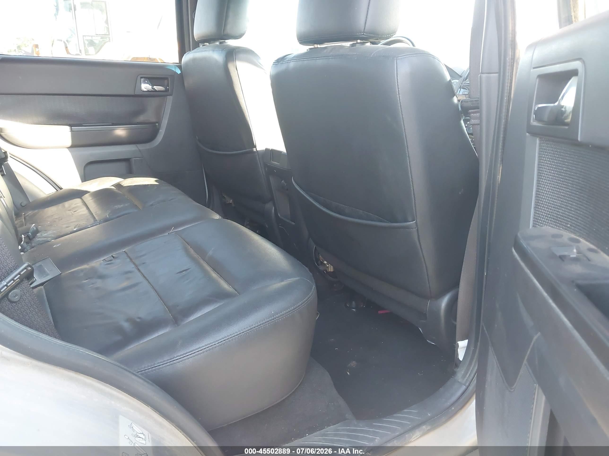 2011 Ford Escape Limited Silver vin: 1FMCU0EG1BKA60430