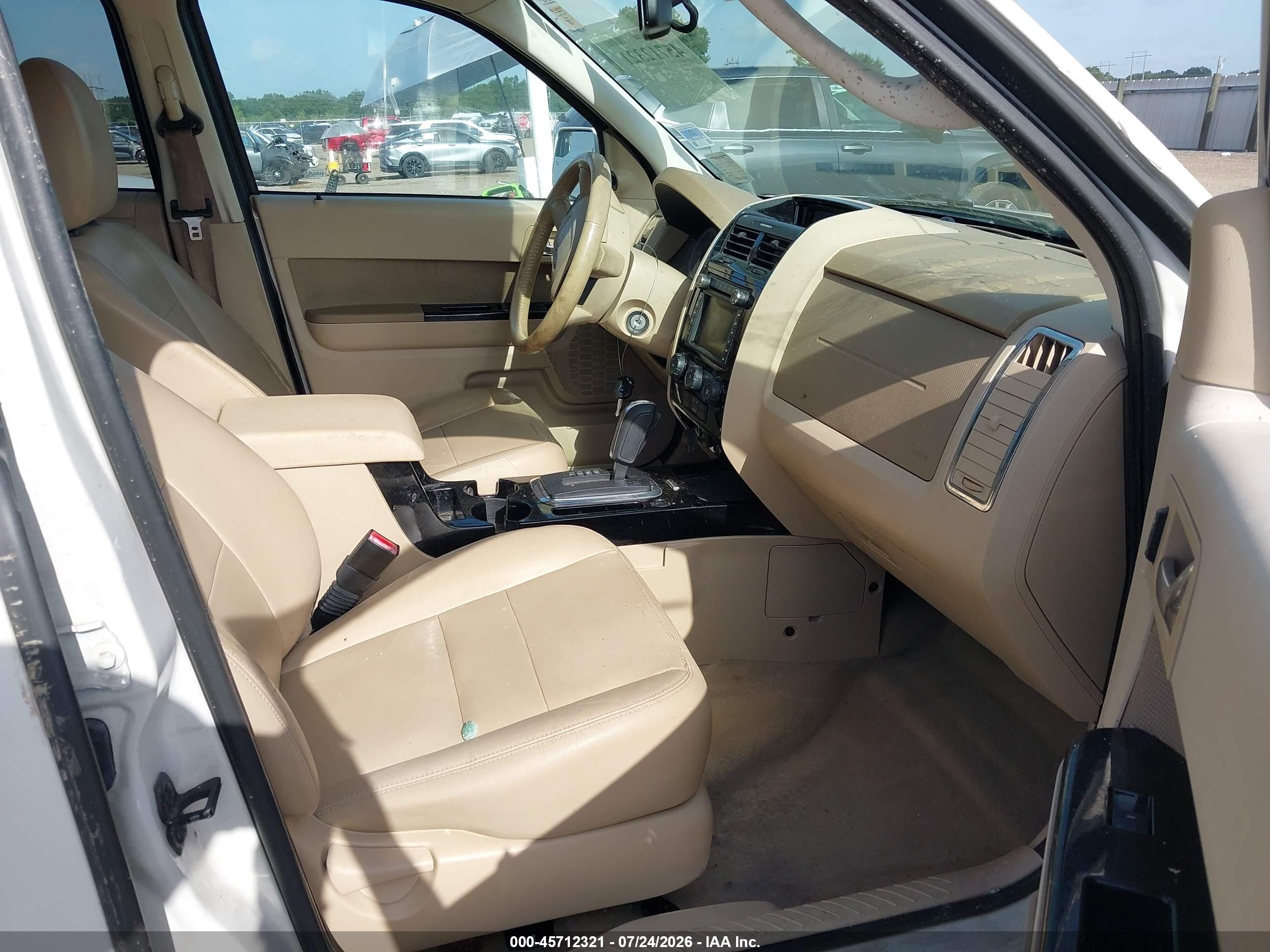 2011 Ford Escape Limited White vin: 1FMCU0EG1BKA85957