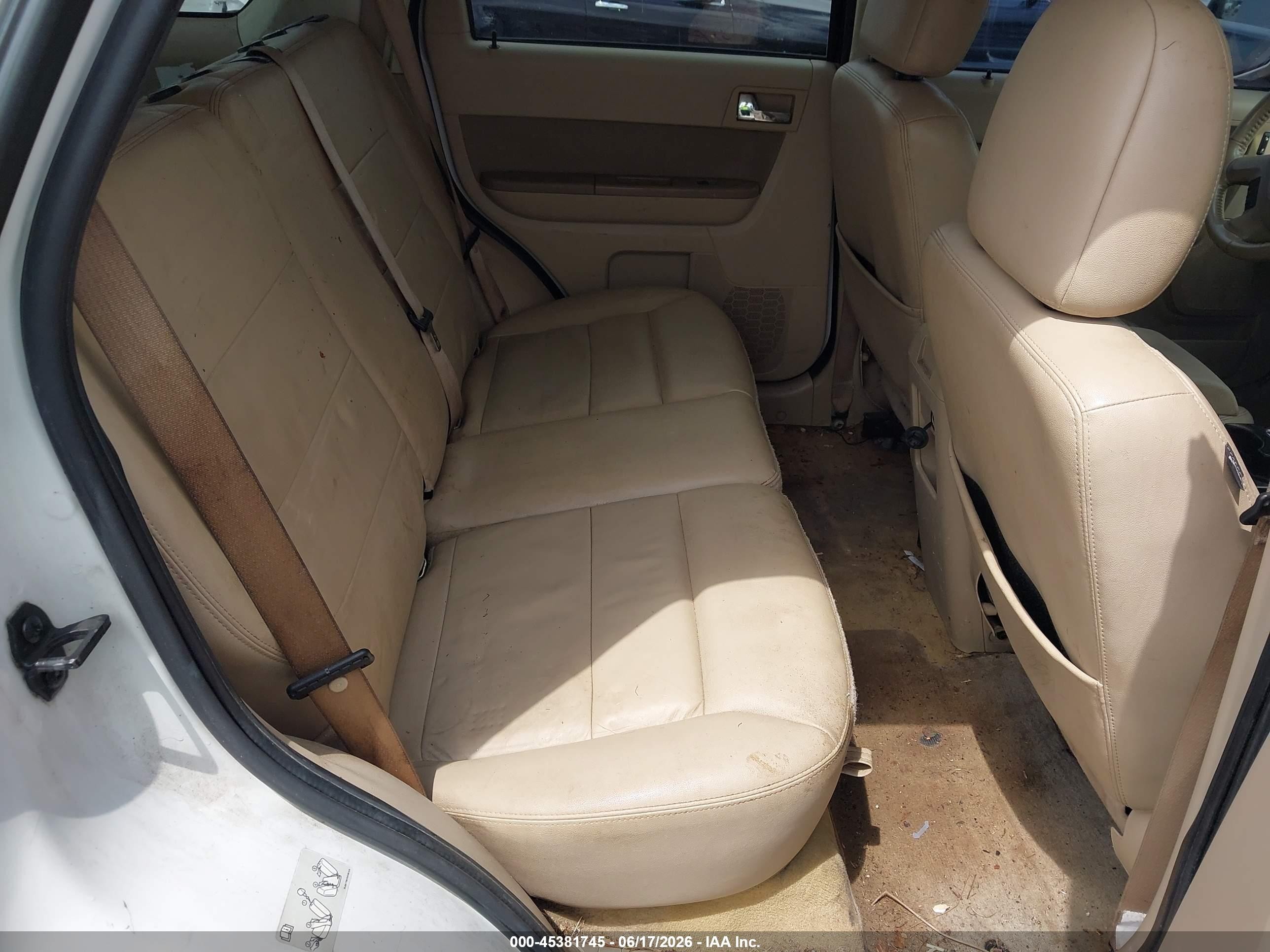 2011 Ford Escape Limited Белый vin: 1FMCU0EG1BKC28129