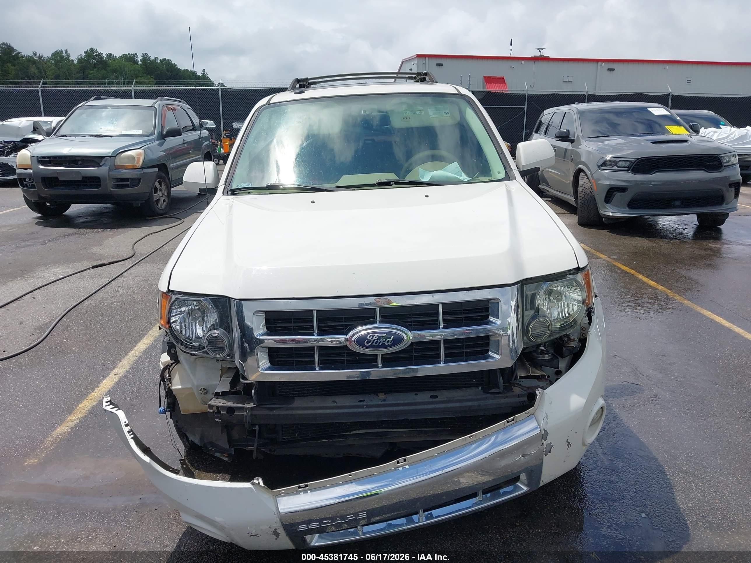 2011 Ford Escape Limited Белый vin: 1FMCU0EG1BKC28129