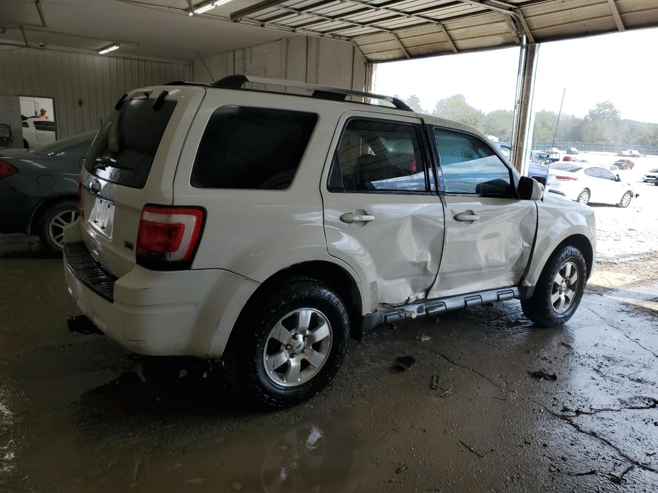 2011 Ford Escape Limited White vin: 1FMCU0EG1BKC69196
