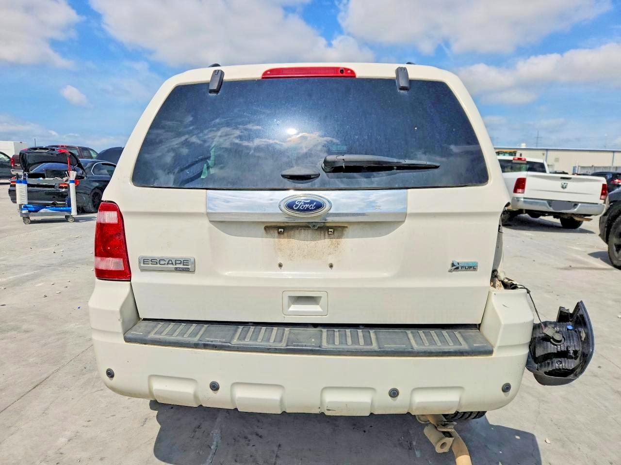 2012 Ford Escape Limited White vin: 1FMCU0EG1CKC80460