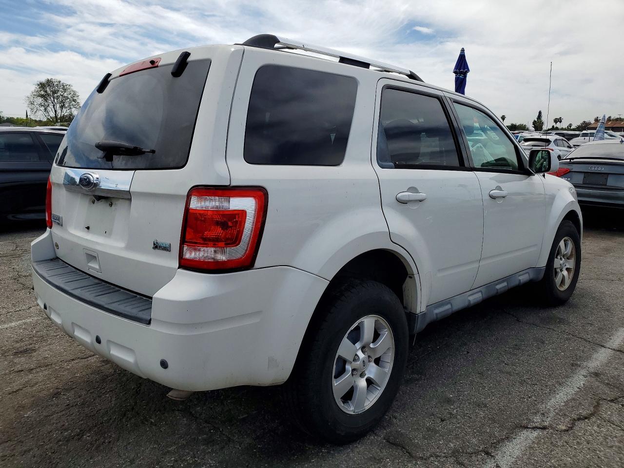 2010 Ford Escape Limited White vin: 1FMCU0EG2AKD10014