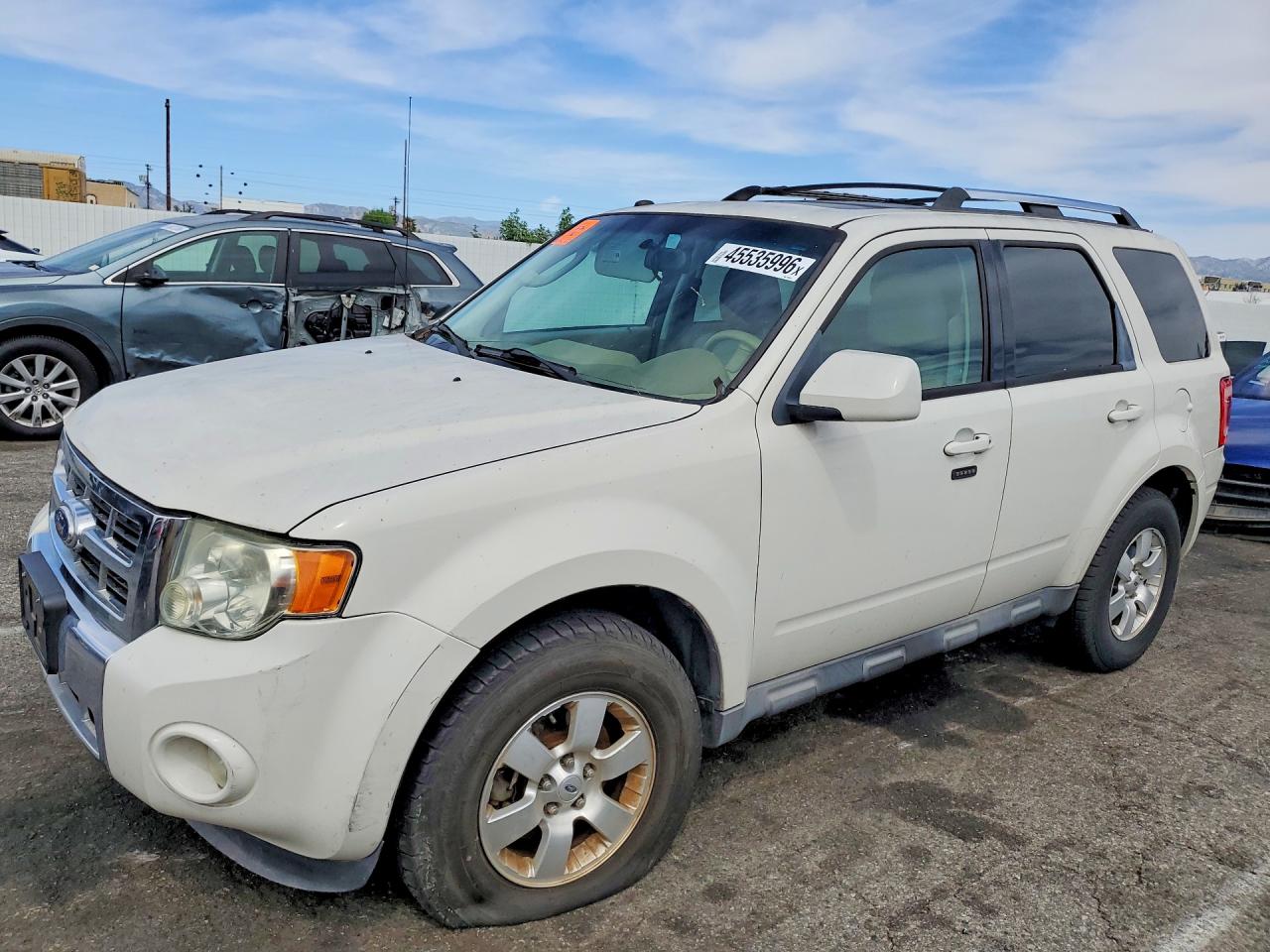 2010 Ford Escape Limited White vin: 1FMCU0EG2AKD10014