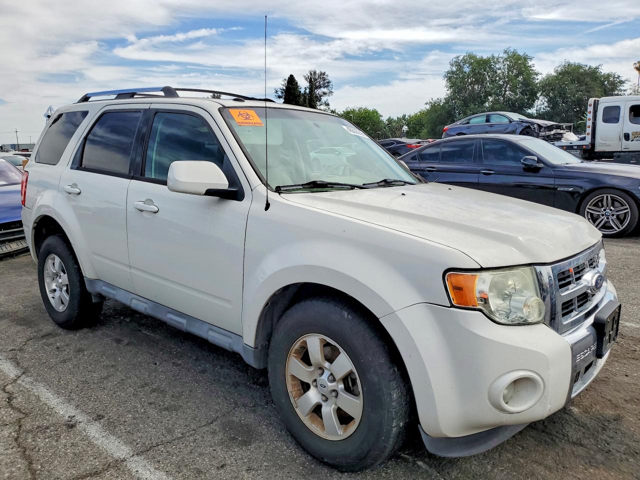 2010 Ford Escape Limited White vin: 1FMCU0EG2AKD10014