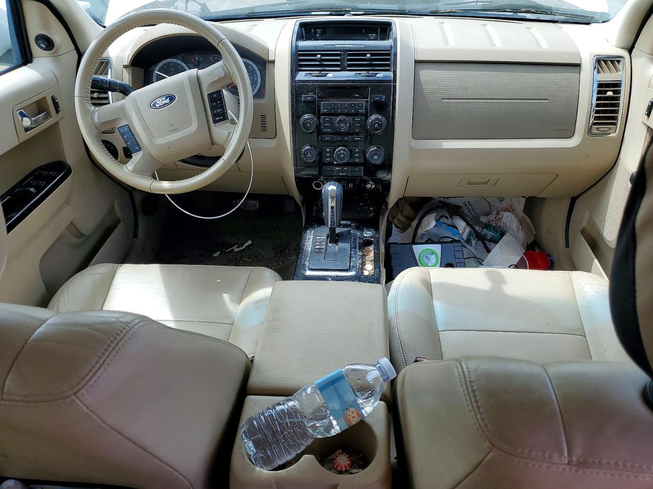 2010 Ford Escape Limited White vin: 1FMCU0EG2AKD10014