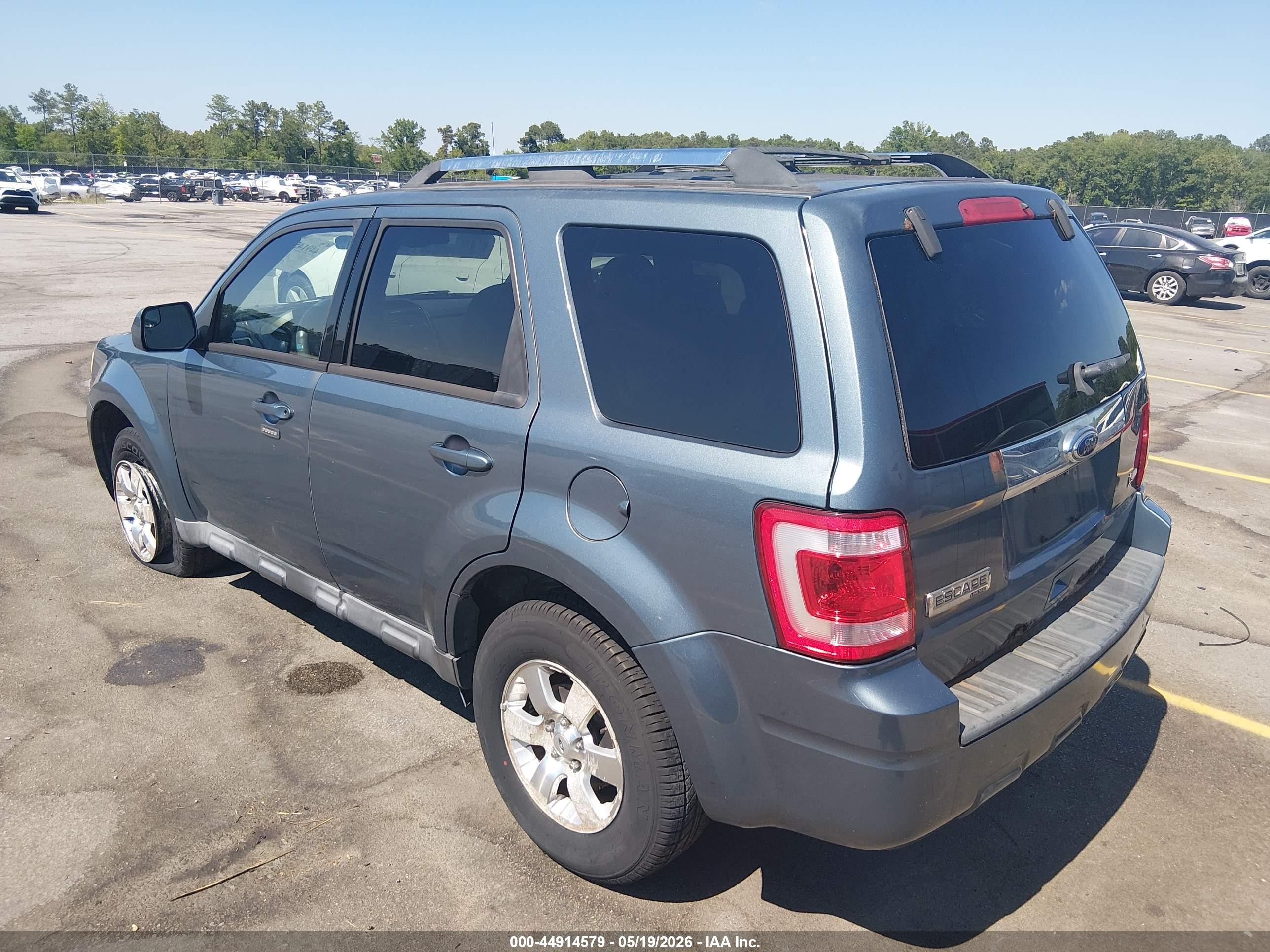 2010 Ford Escape Limited Blue vin: 1FMCU0EG2AKD10174